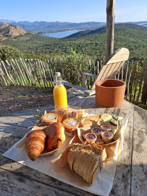 Sollievu — Dôme avec vue imprenable à Porto Vecchio (Corse-du-Sud) à Porto-Vecchio — cuisine