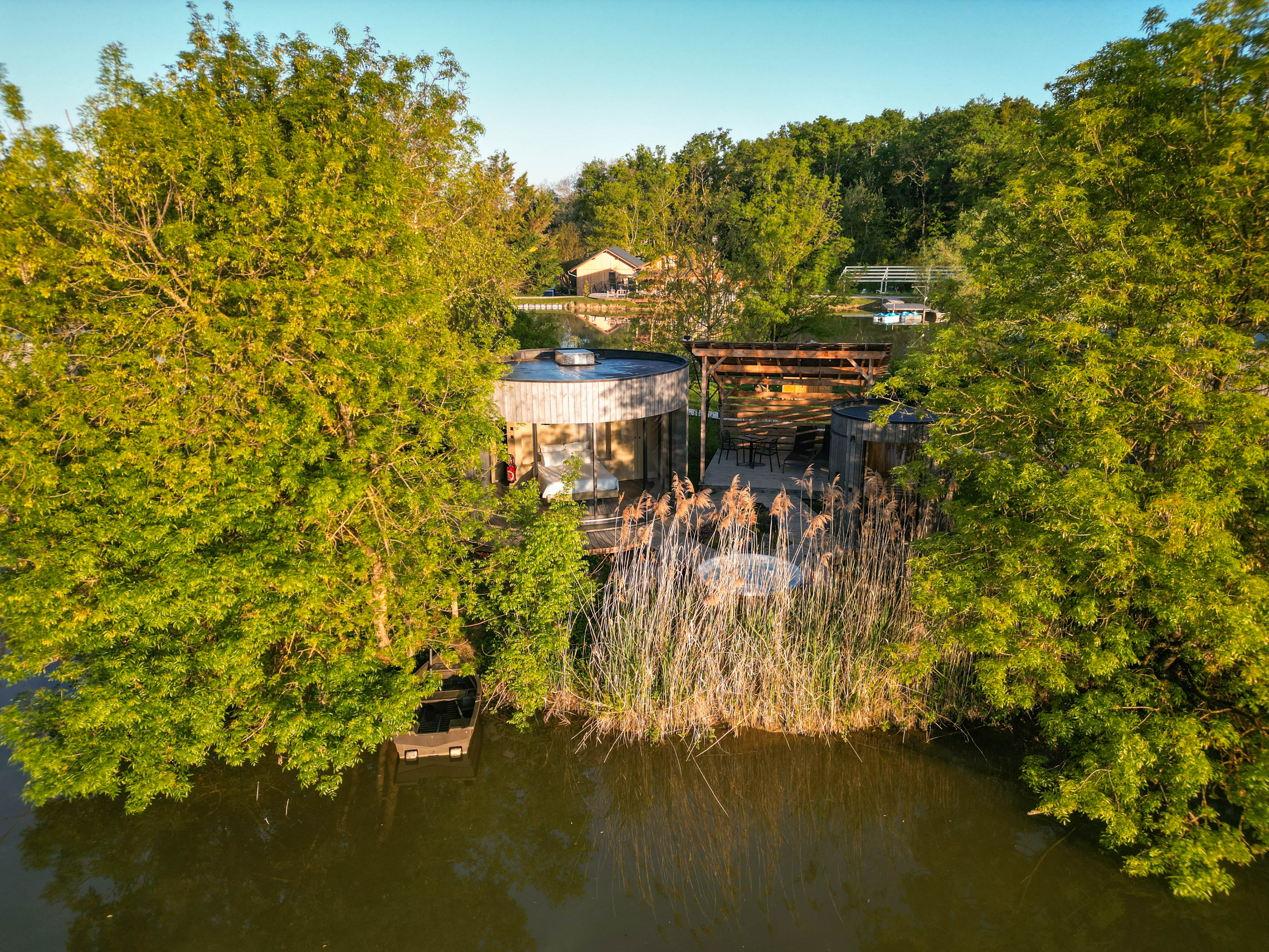 LUMIPOD SPA BIEN-ETRE — Cabane avec spa à Ain à Meillonnas — salle de bain