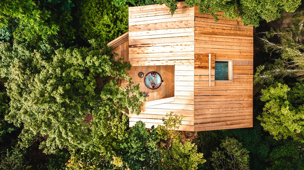 Évasion en cabane spa : un cocon suspendu en Picardie — Cabane à Rosoy-En-Multien