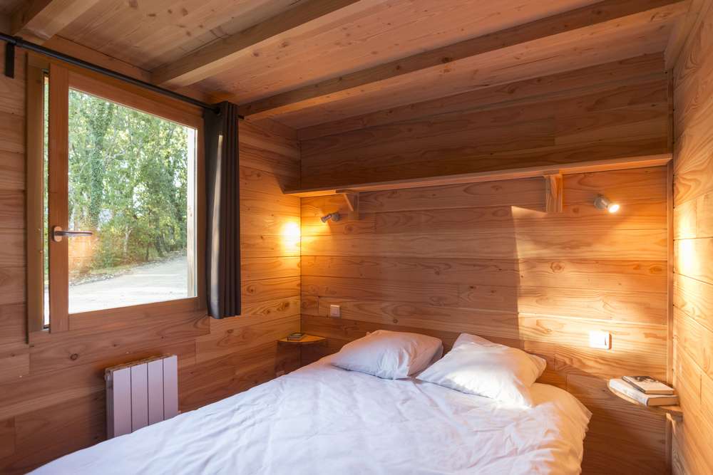 Cabane Versailles — Séjour avec spa et piscine à Versailles (Yvelines) à Saint-Genis-Les-Ollières — chambre