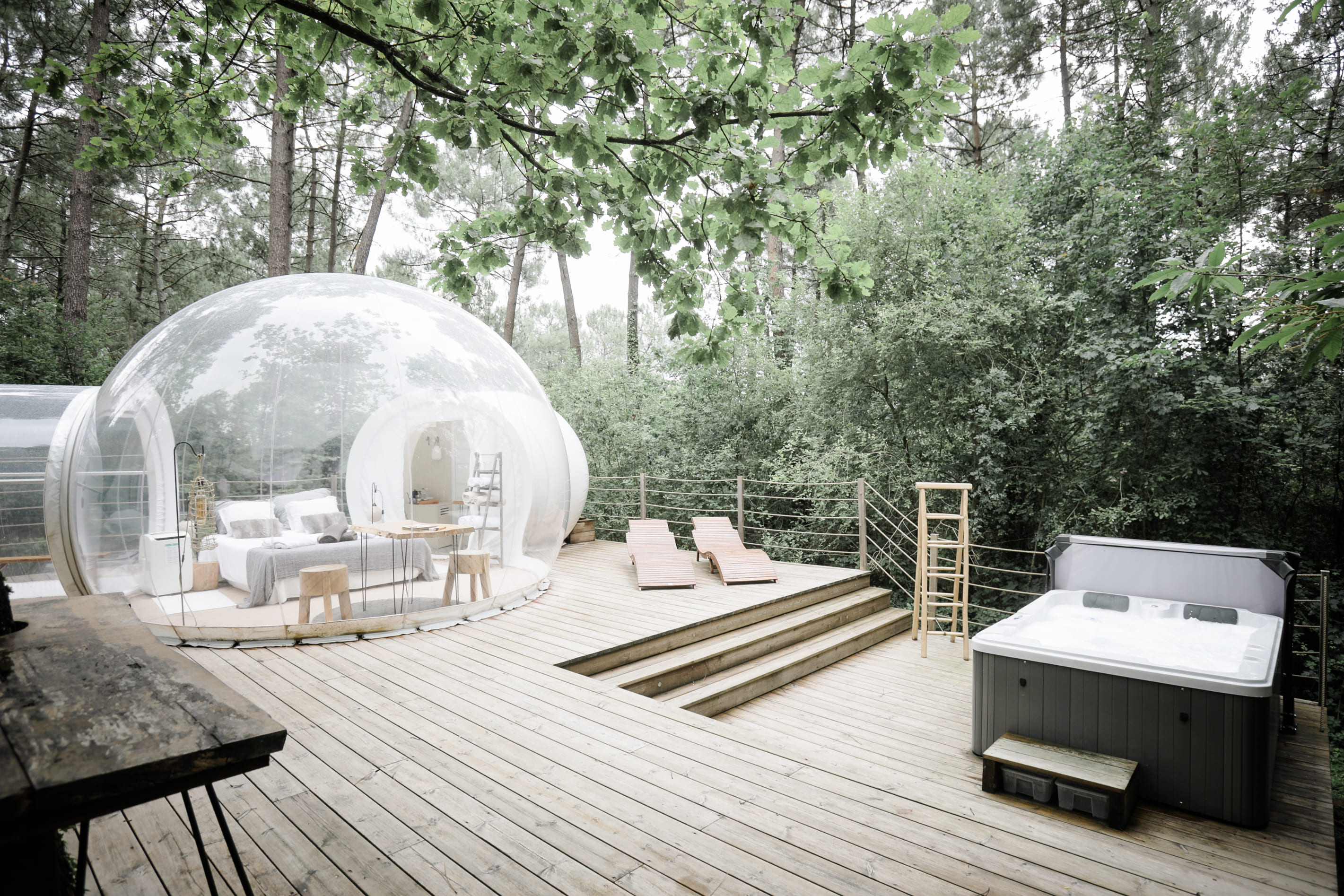 Bulle Semillon & spa : une expérience unique en Aquitaine à Salleboeuf — vue intérieure