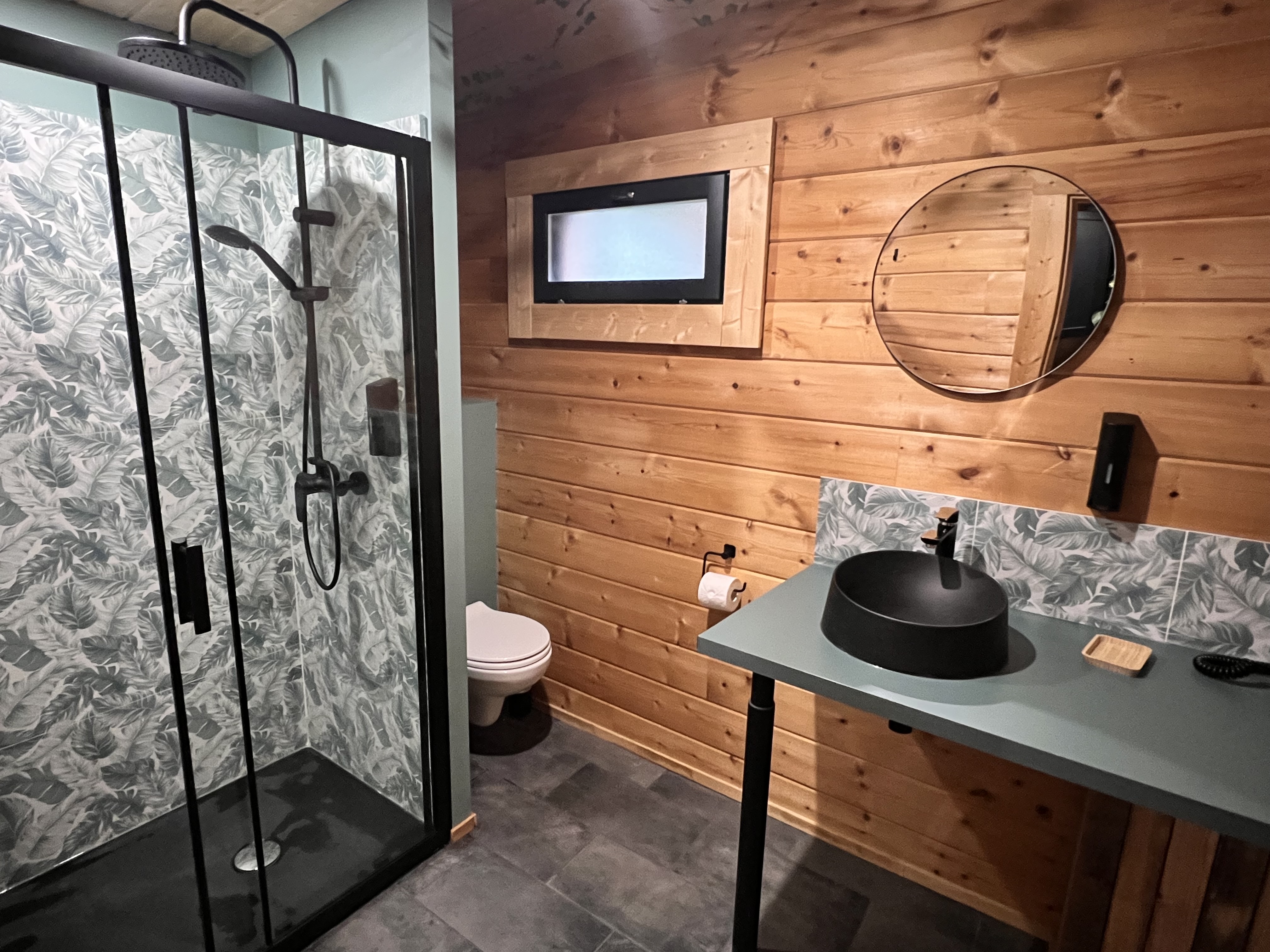 Cabane Jungle : une immersion au cœur de la nature à Wambrechies — vue depuis la terrasse