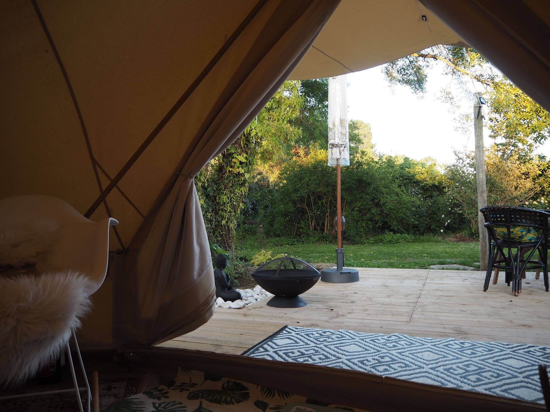 Tente Sibley le Rêve & Spa : une expérience unique en Aquitaine à Berson — environnement naturel