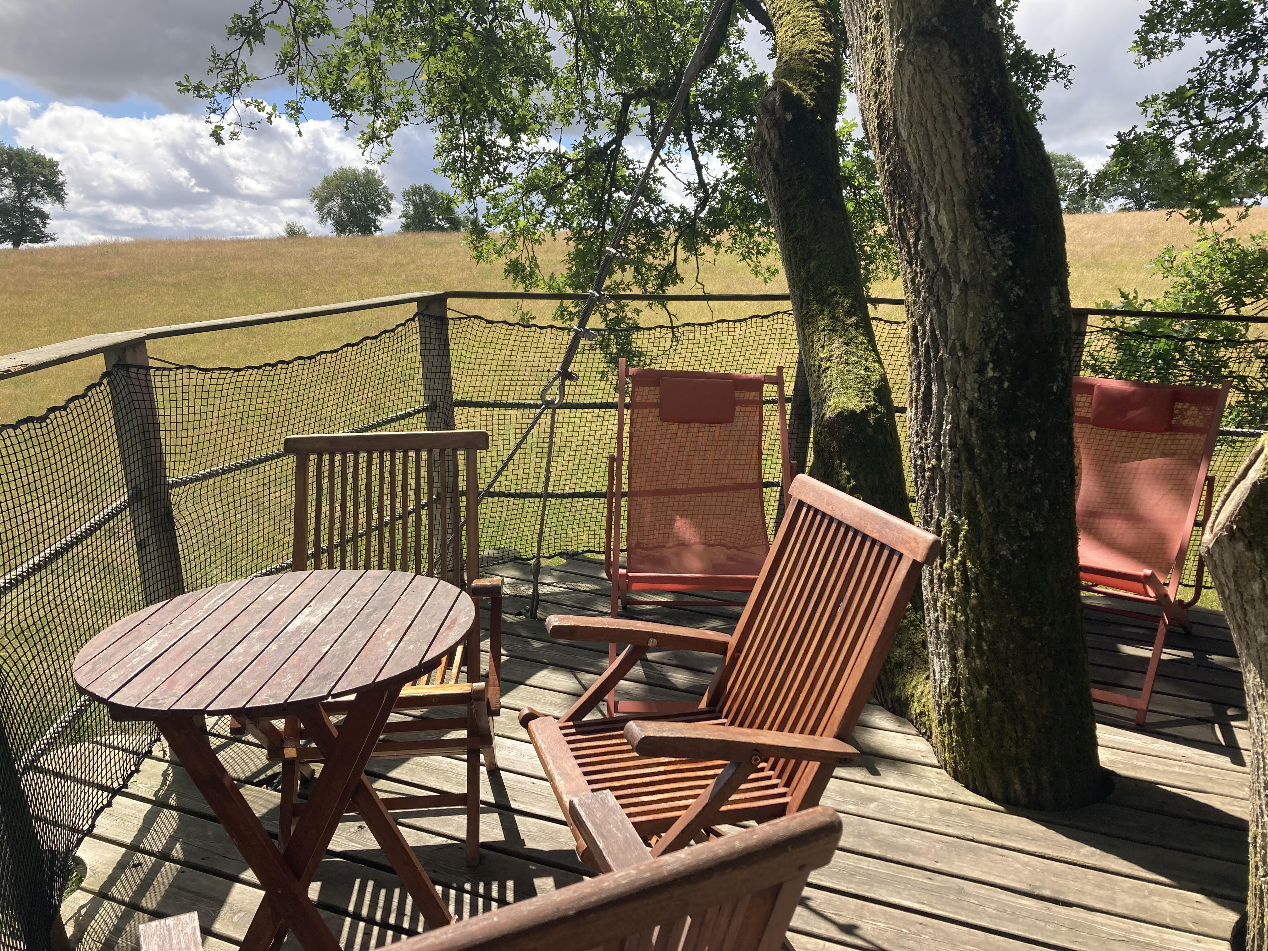 Cabane New-York — Nuit perchée à 7m au-dessus d'un ruisseau en Mayenne à La Baconnière — salle de bain