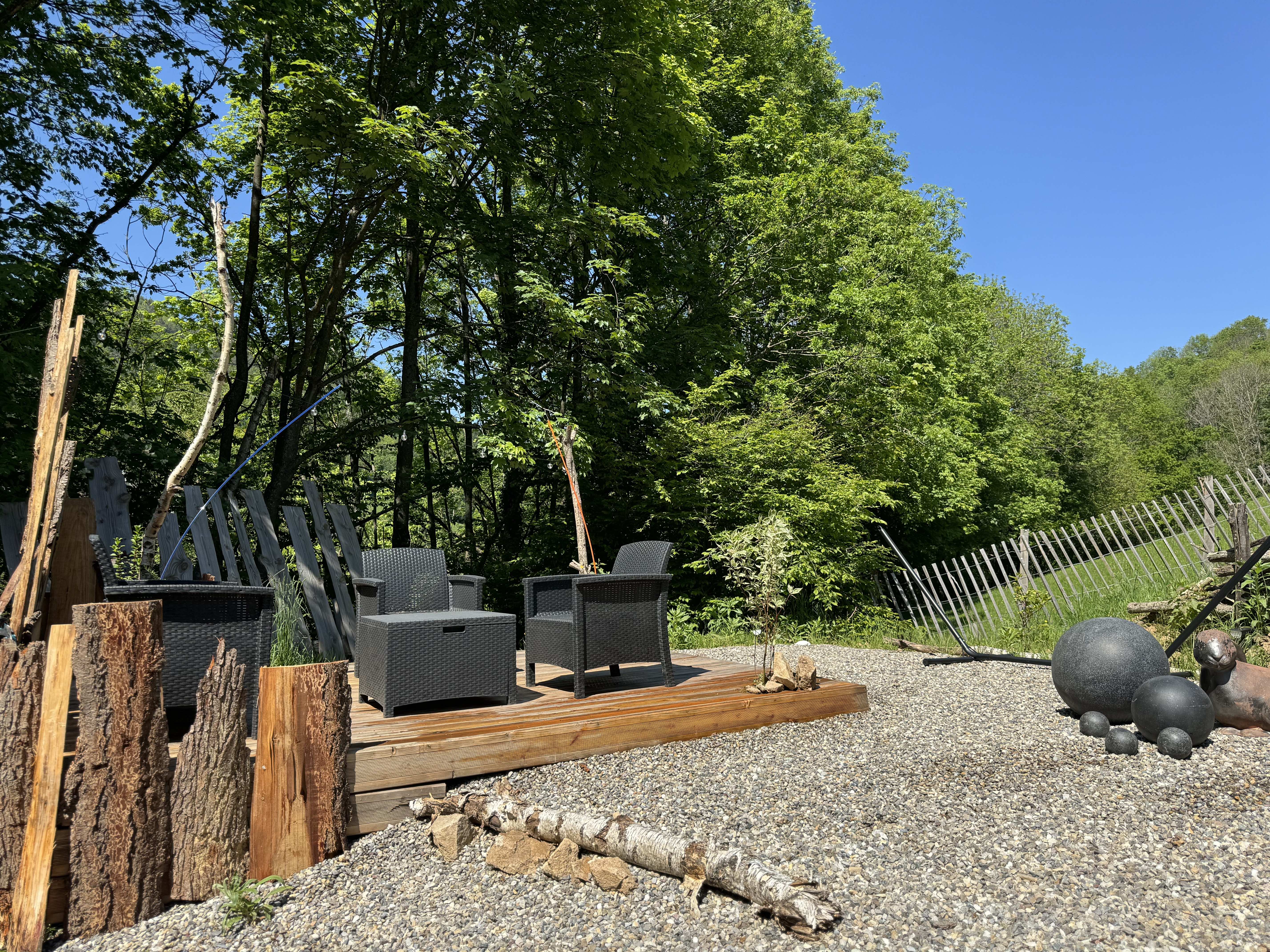 La Maison Petite-Ourse : une cabane avec bain nordique en Alsace à Orbey — salle de bain