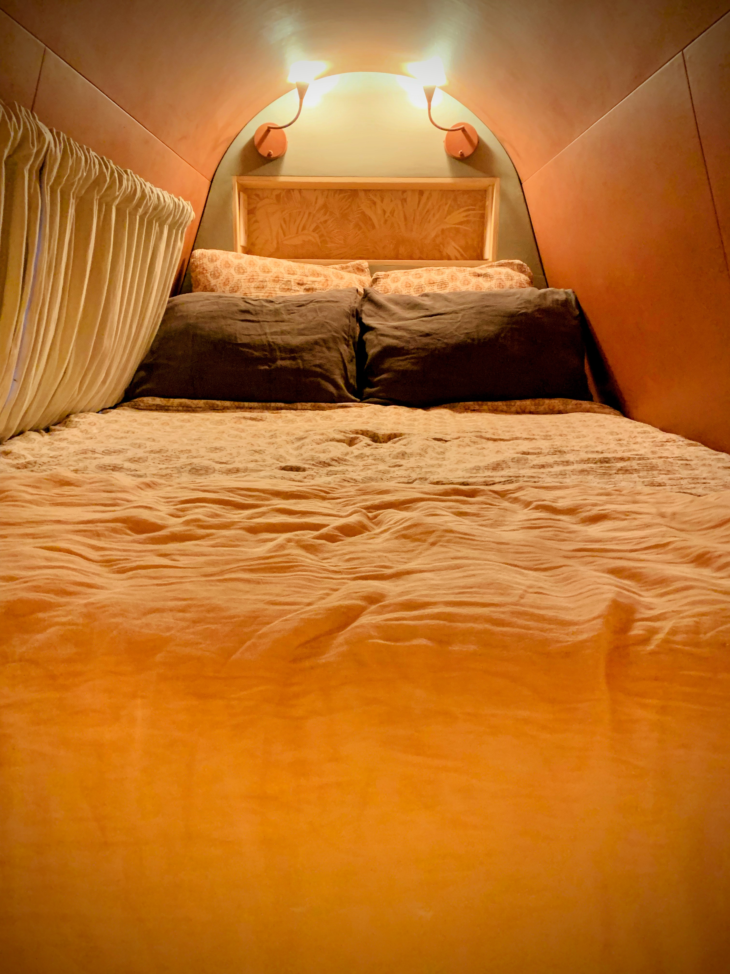 La Petite Garenne — Tiny House avec spa à Charente à Fléac — salle de bain