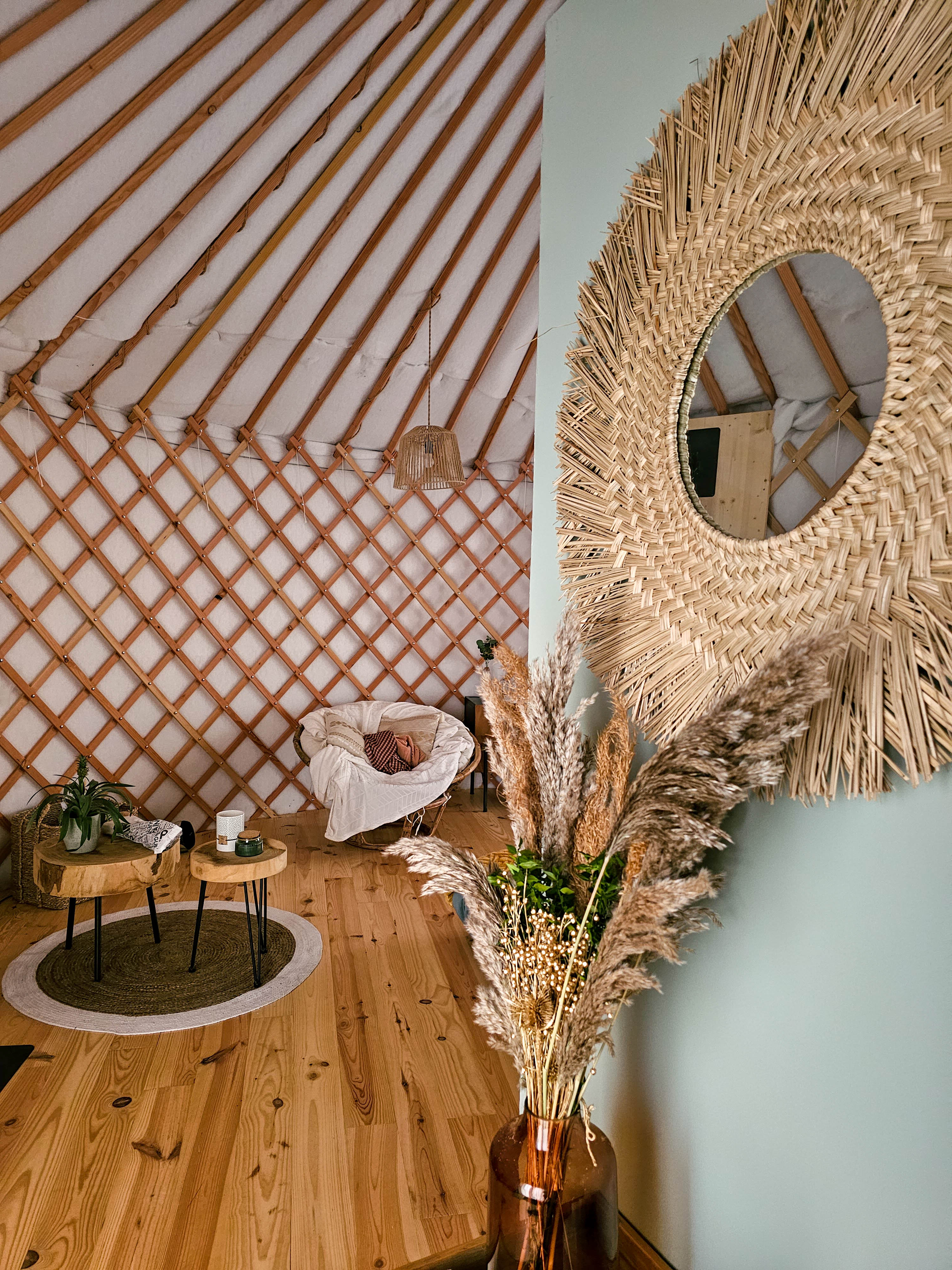 Évasion dans la Yourte Liandra : un cocon en Midi-Pyrénées à Pompiac — chambre