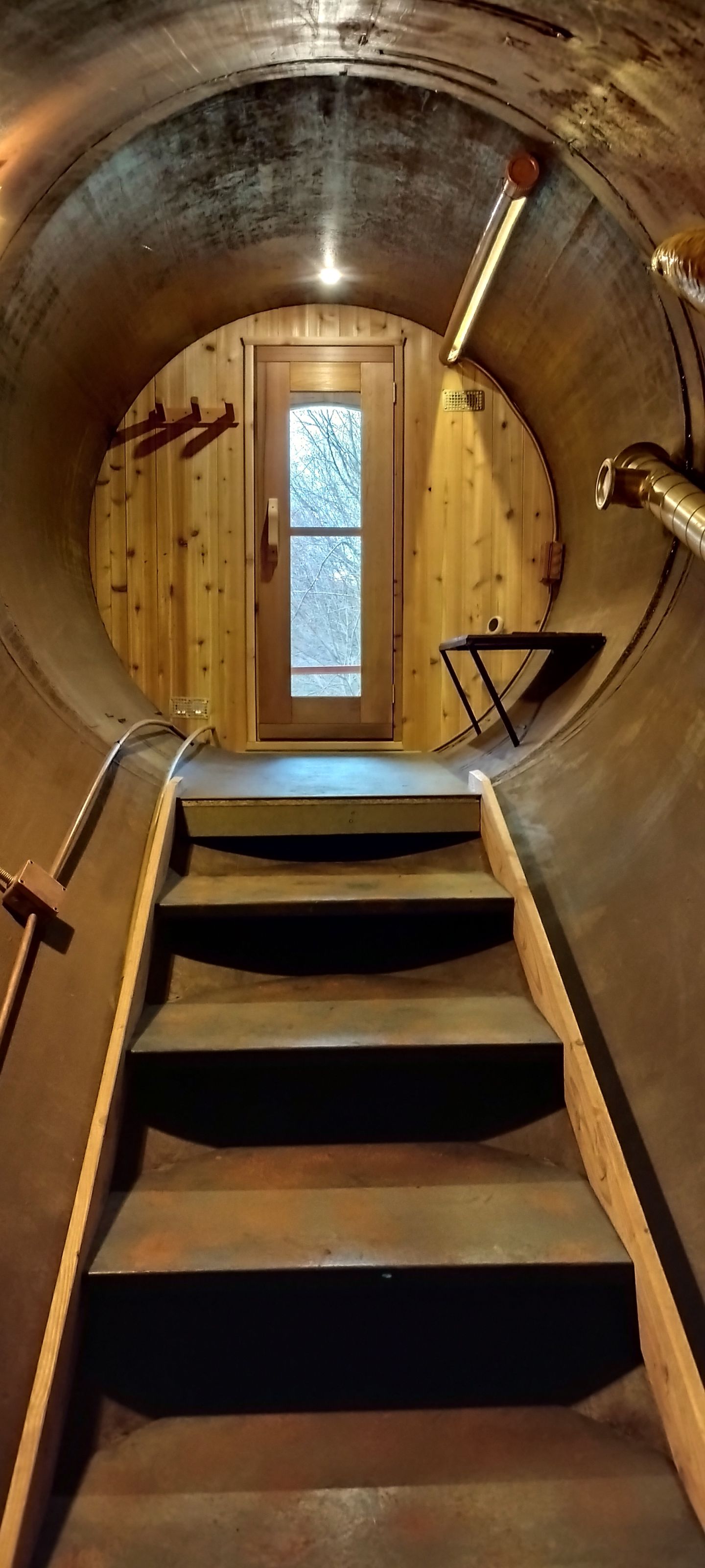 Le Nautilus & Sauna privatif — Hébergement insolite avec spa à Vosges à Épinal — chambre
