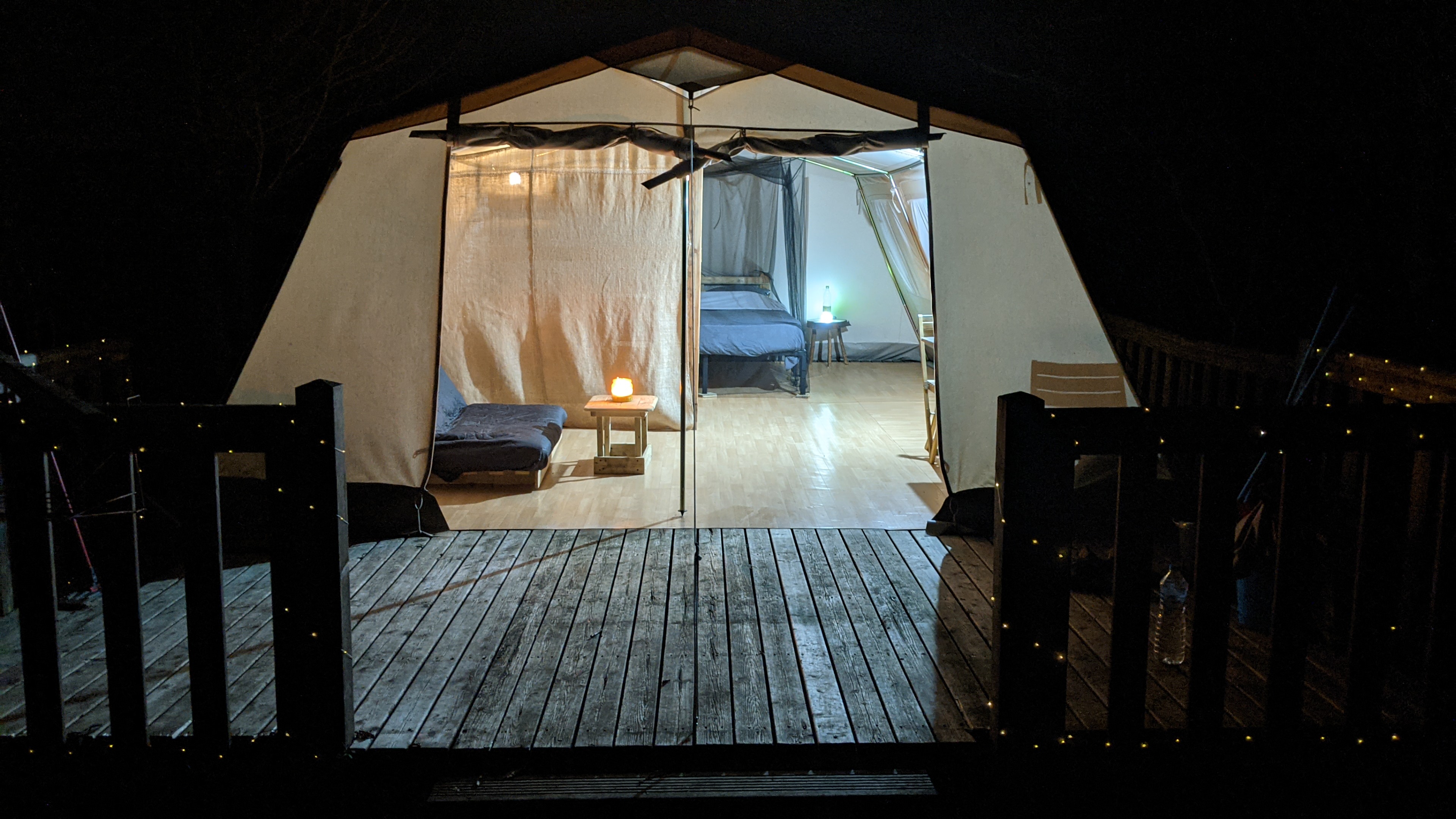 Espace VALERIANA — Tente avec vue panoramique à Lot