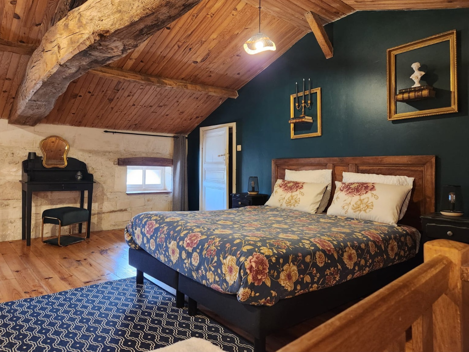 Le Logis du Meunier & Spa privatif — Maison insolite avec spa à Charente-Maritime à La Rochelle — cuisine