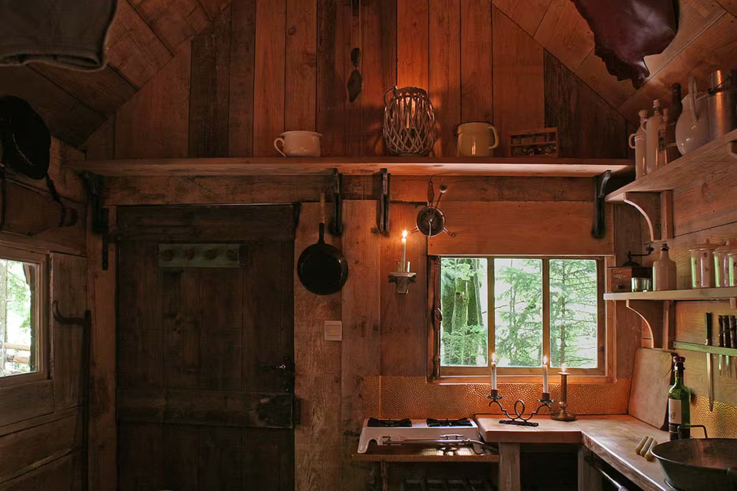 La Cabane de Trappeur — Séjour rustique et chaleureux en Drôme à Valence — salle de bain