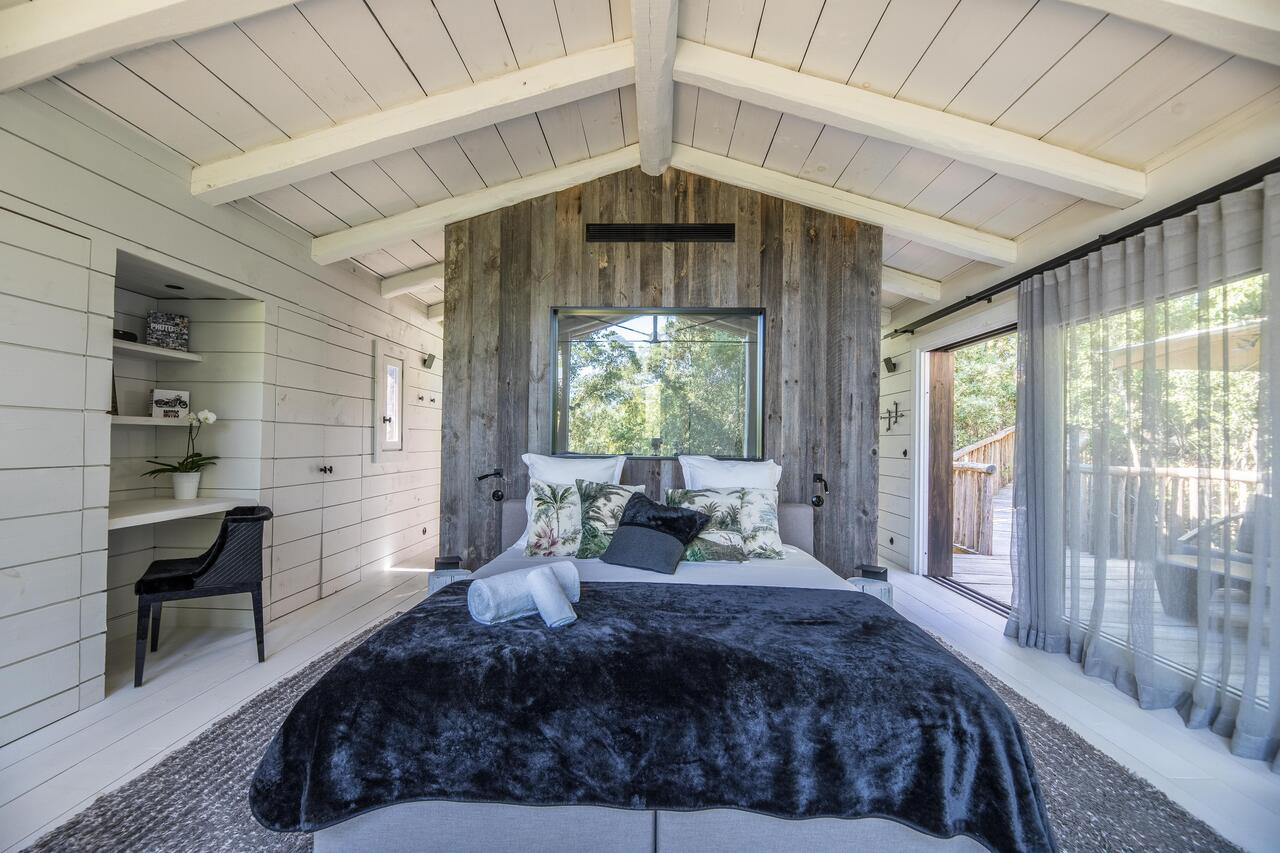 Orion, Cabane Casanghjulina — Cabane dans les arbres avec spa en Corse à Azilone-Ampaza — espace de vie