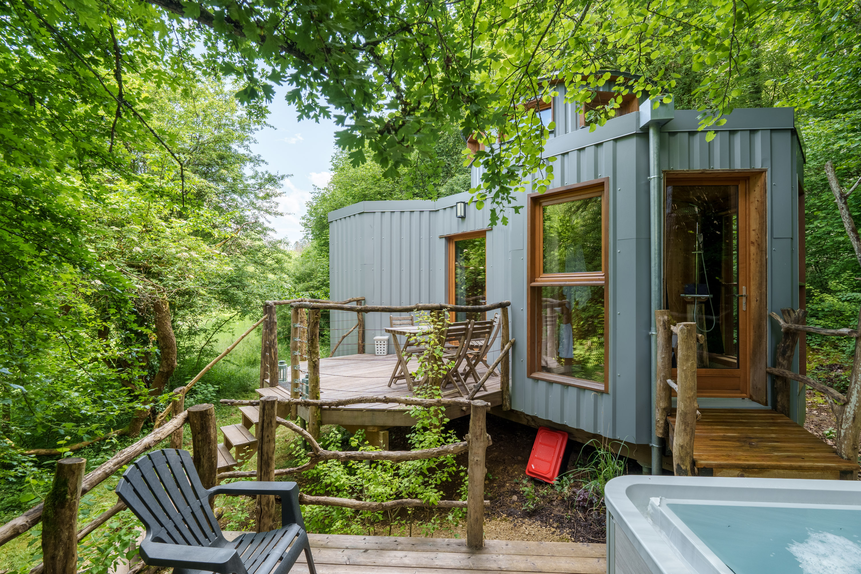 Lodge Spa Sirus — Expérience unique avec spa à Haute-Marne