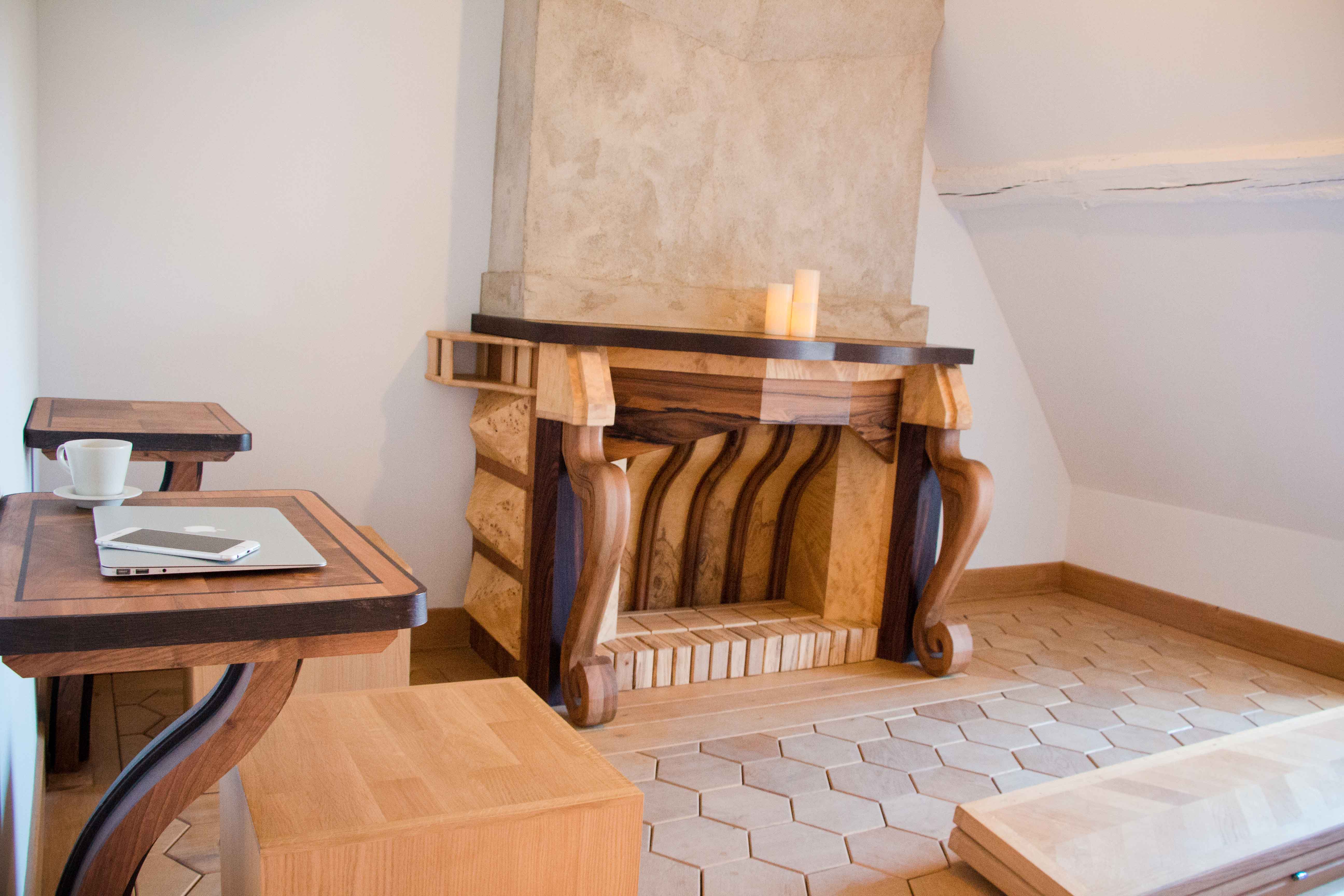 Découvrez Saturnia Pyri, une chambre à thème envoûtante à Saint-Jean-De-Boiseau — vue intérieure
