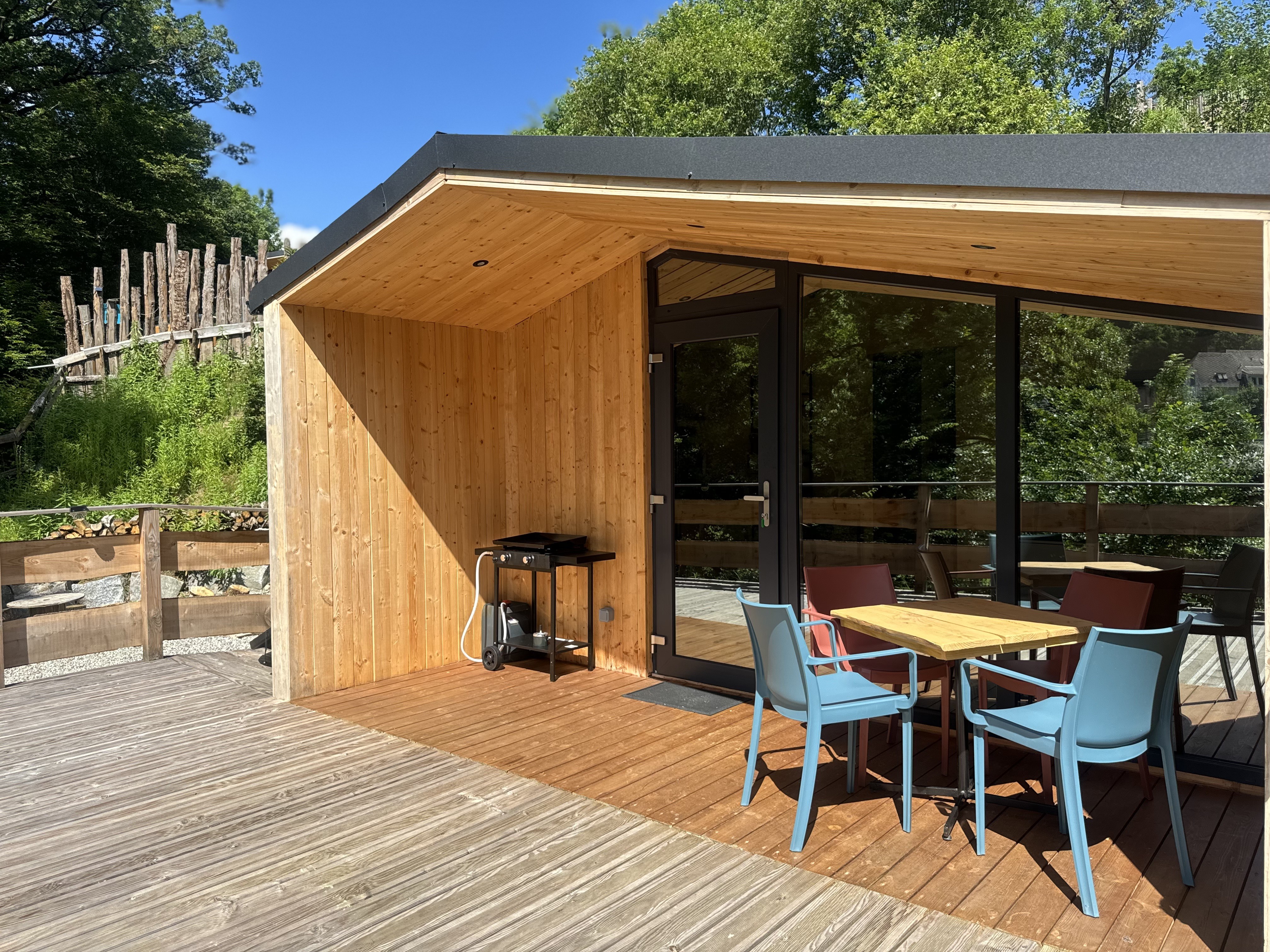 La Maison Céphée : une cabane avec bain nordique en Alsace à Orbey — espace de vie
