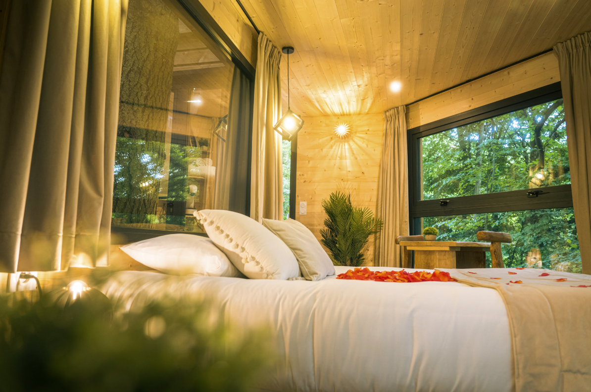Cabane SPA Cocoon : une évasion en hauteur en Rhône-Alpes à Gillonnay — cuisine