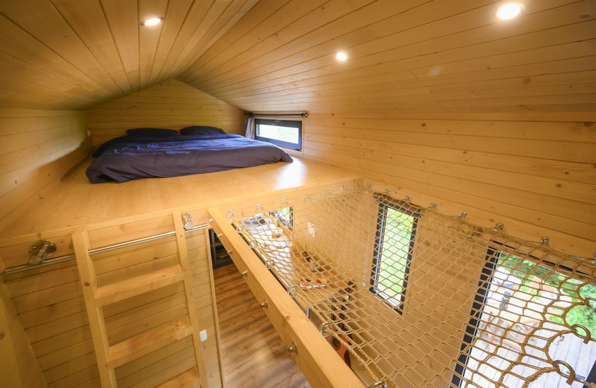 Tiny des Rêves Bleus — Tiny House avec vue sur le lac à Pas-de-Calais à Béthune — espace de vie