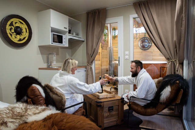 Lodge Valhalla — Séjour romantique avec bain nordique à Zuydcoote (Nord) à Zuydcoote — environnement naturel