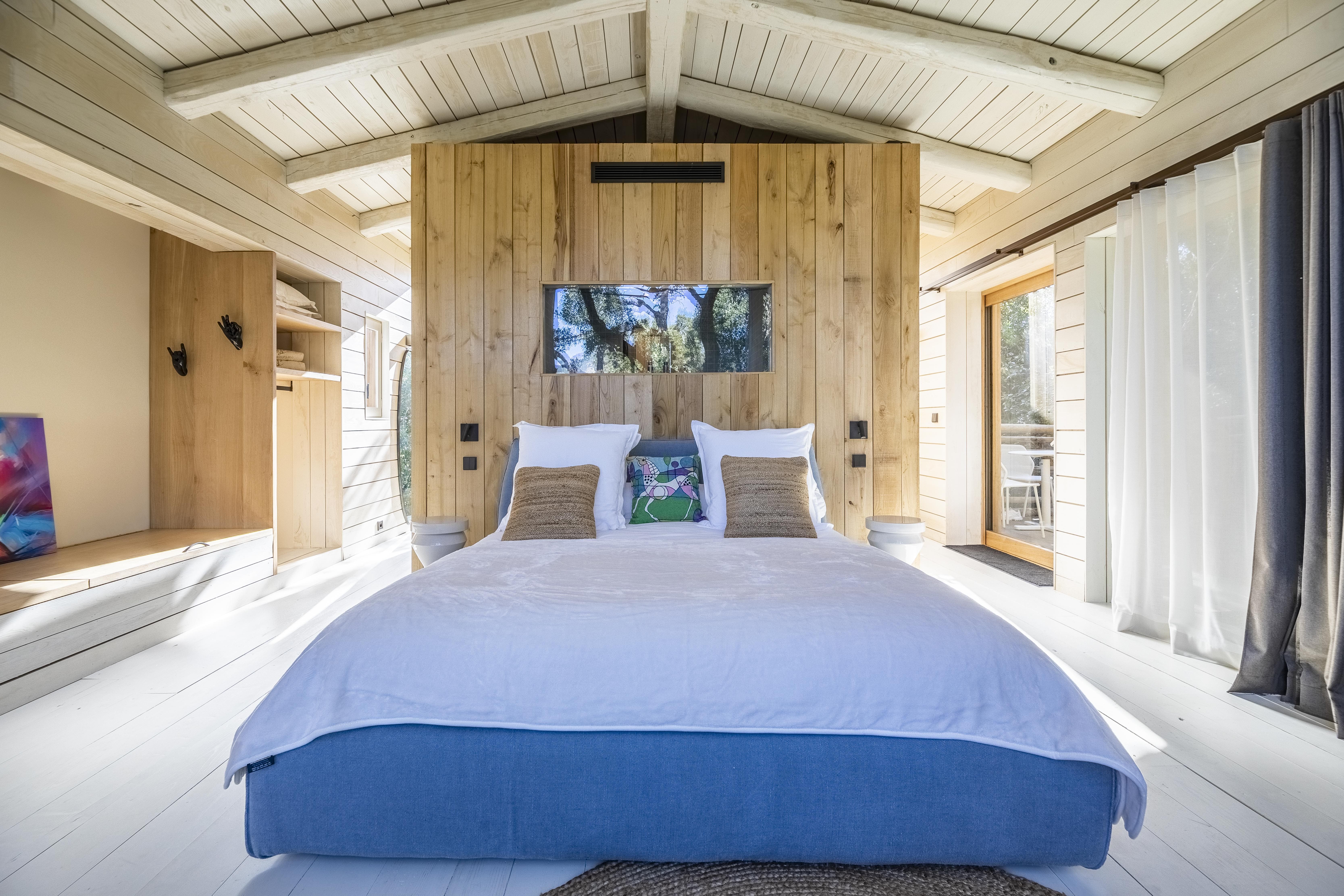 Hydra — Cabane avec spa à Casanghjulina en Corse à Porto-Vecchio — salle de bain