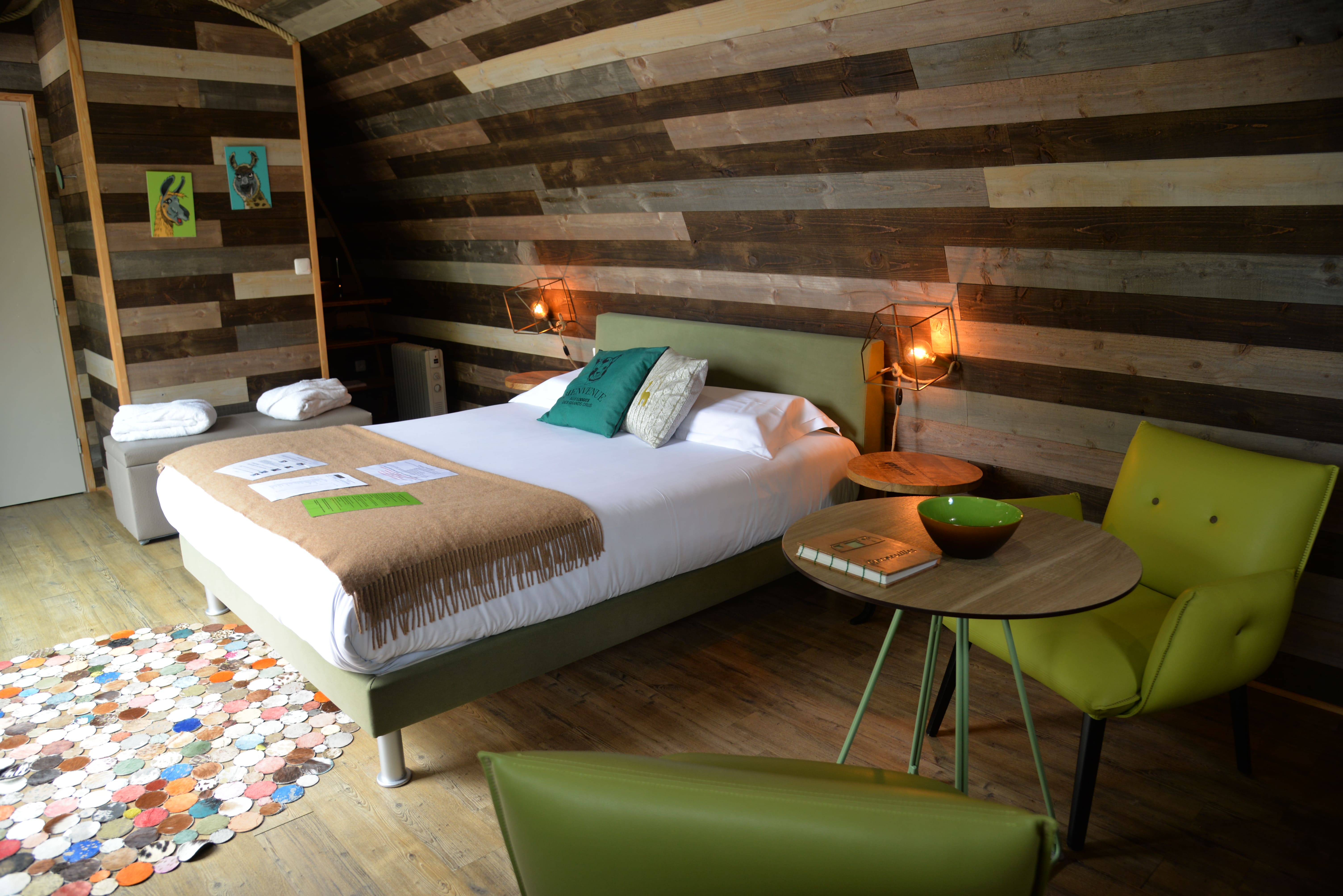 Lodge Duo Flottant avec spa et sauna privatif en Bourgogne à Chablis — environnement naturel