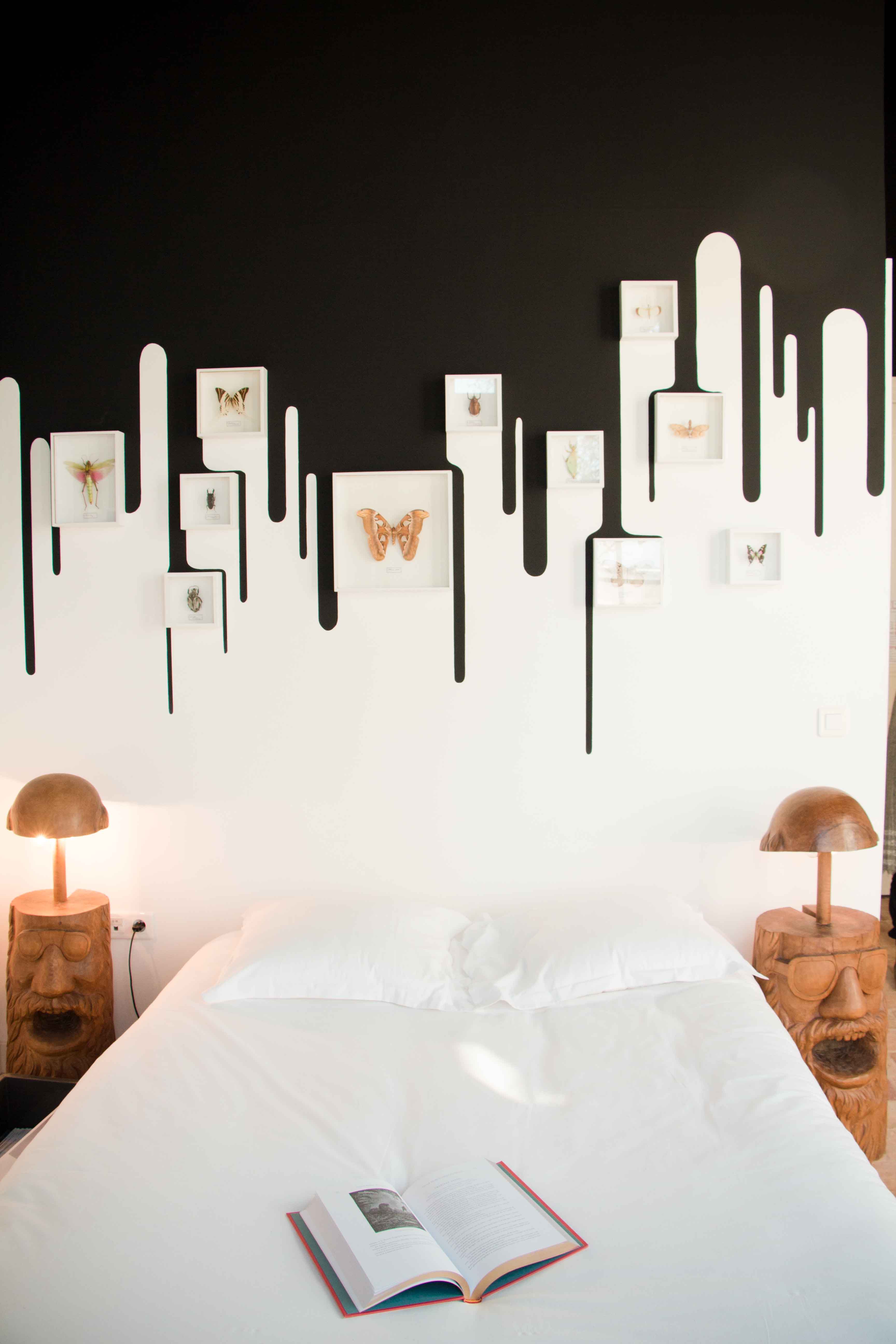 Une nuit sous le signe des étoiles : Chambre à thème en Pays de la Loire à Saint-Jean-De-Boiseau — vue intérieure