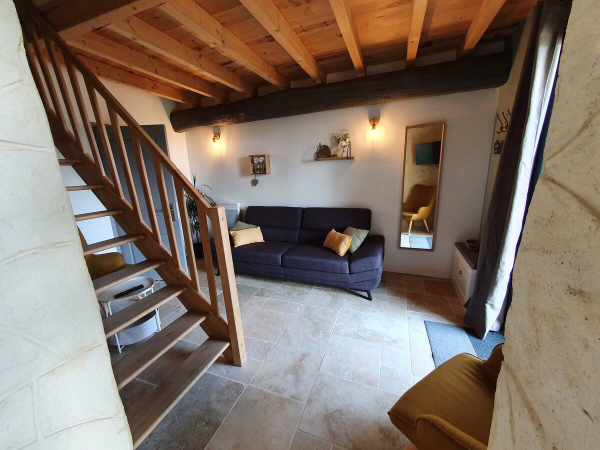 Un grand cottage écolodge au cœur des Midi-Pyrénées à Pallanne — environnement naturel