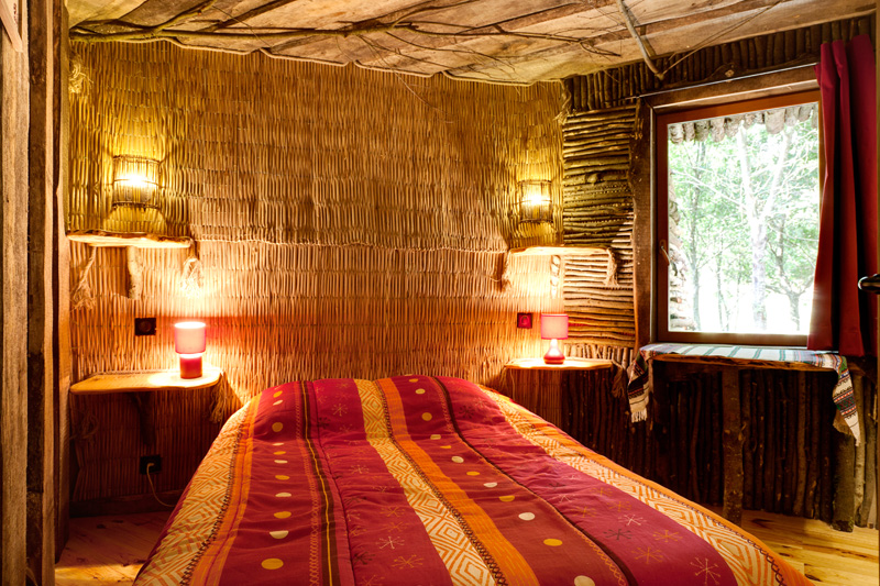 Maison des Farfadets n°1 — Cabane végétalisée avec spa à Dienné à Dienné — chambre