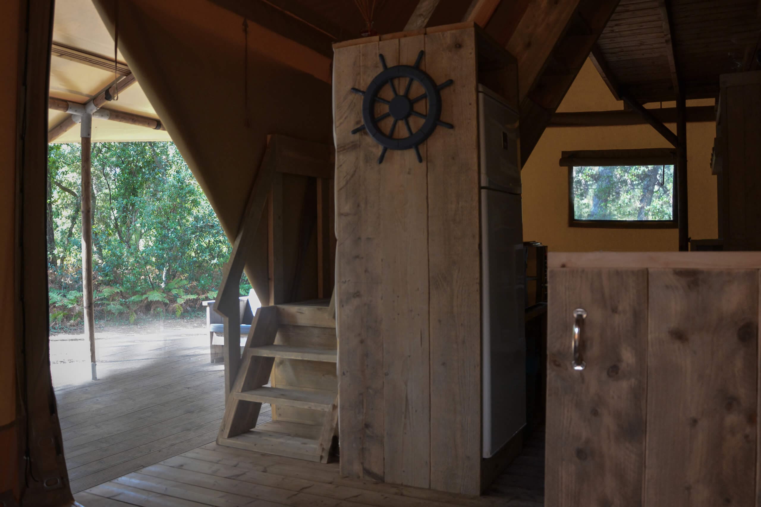Le Grand Lodge — Tente lodge avec spa à Biscarrosse (Landes) à Biscarrosse — vue depuis la terrasse