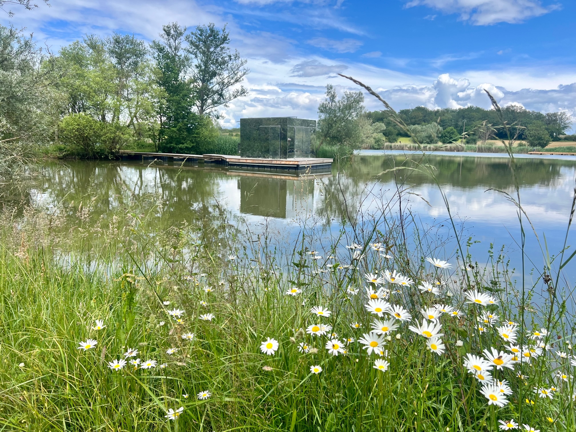 Photo 9/9 — Cabane insolite « Cabane Spa Miroir — Escapade insolite avec spa à Ain » à Bourg-en-Bresse Ain