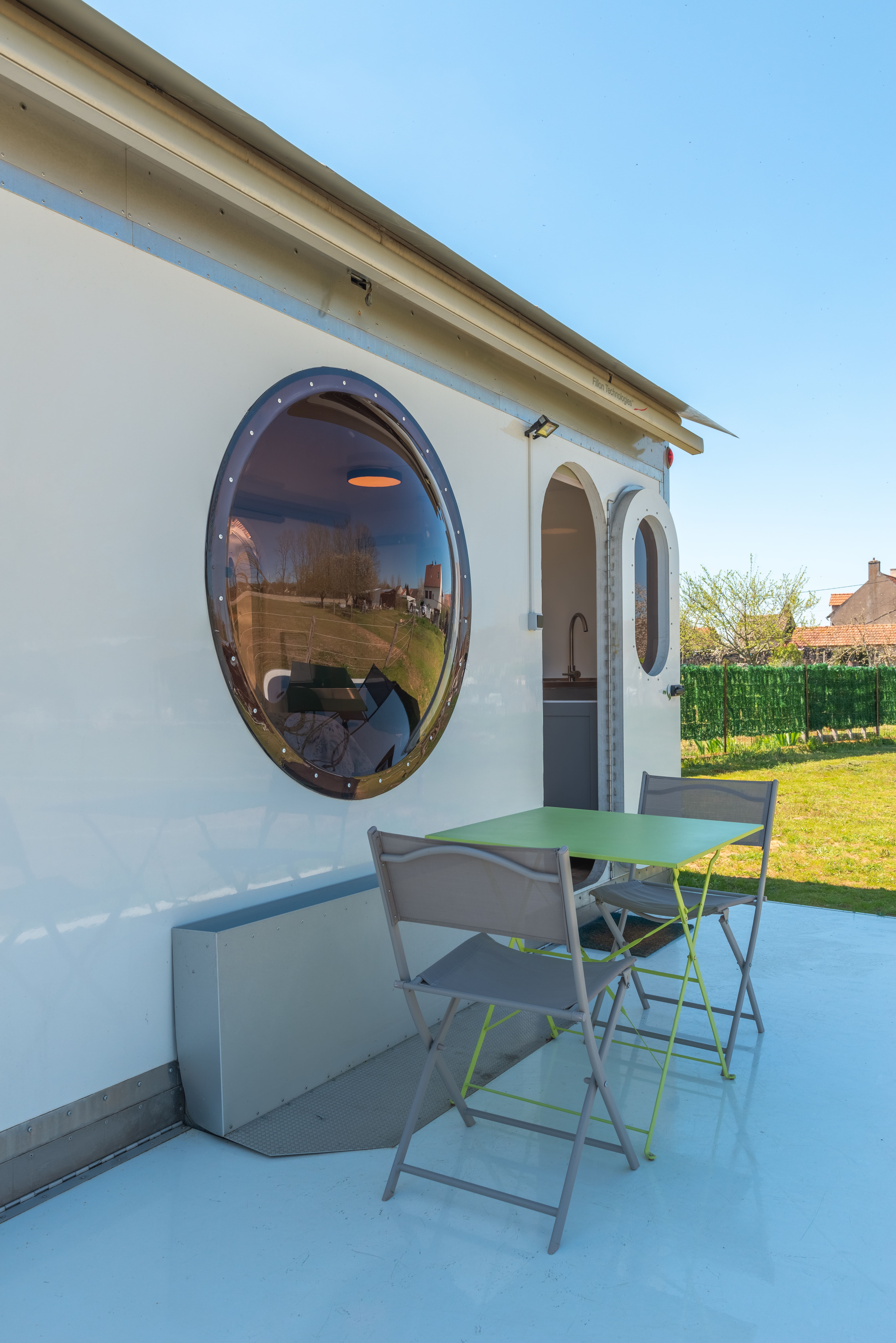 Scarabane & Spa : une expérience inclassable en Bourgogne à Sassenay — chambre