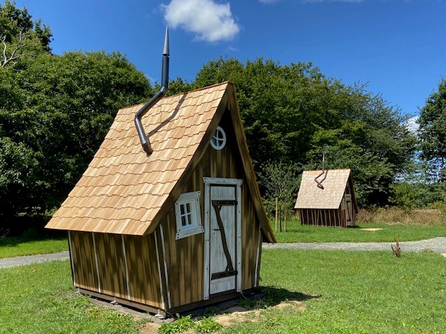 La Cabane des Trolls : une expérience immersive en Bretagne à Boisgervilly — salle de bain