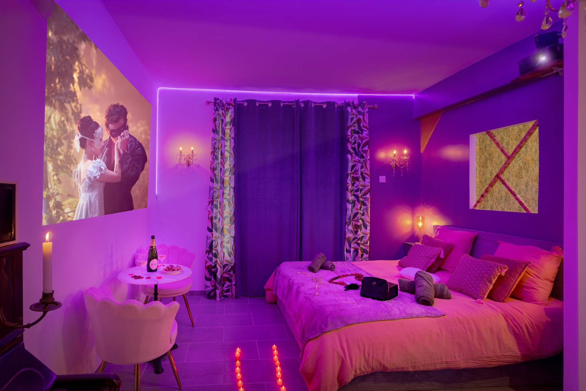 Le bridger love & Spa — Love Room avec spa à Aude