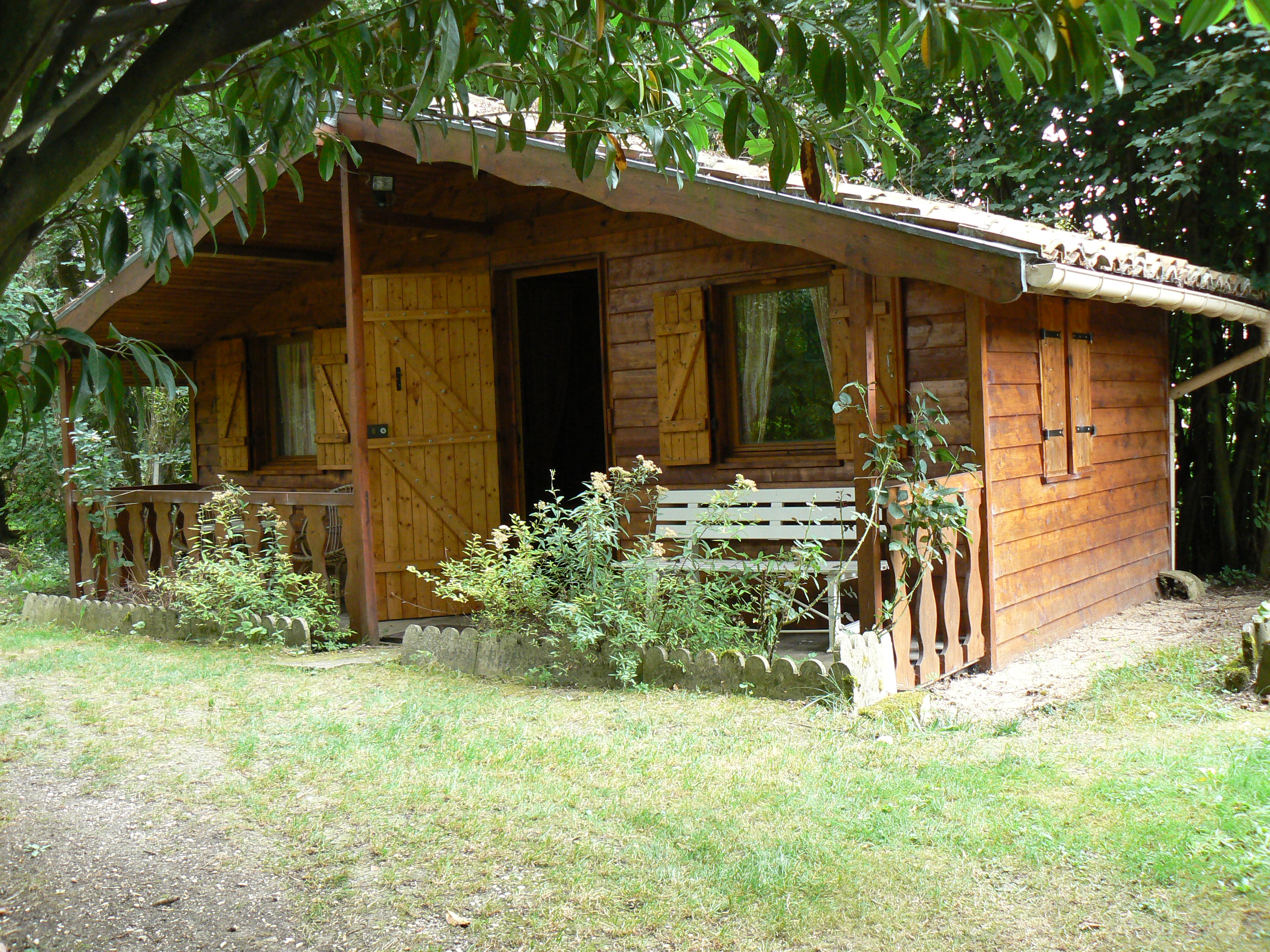 Le Chalet de l'étang : une escapade romantique en Lorraine — Chalet à Sampigny