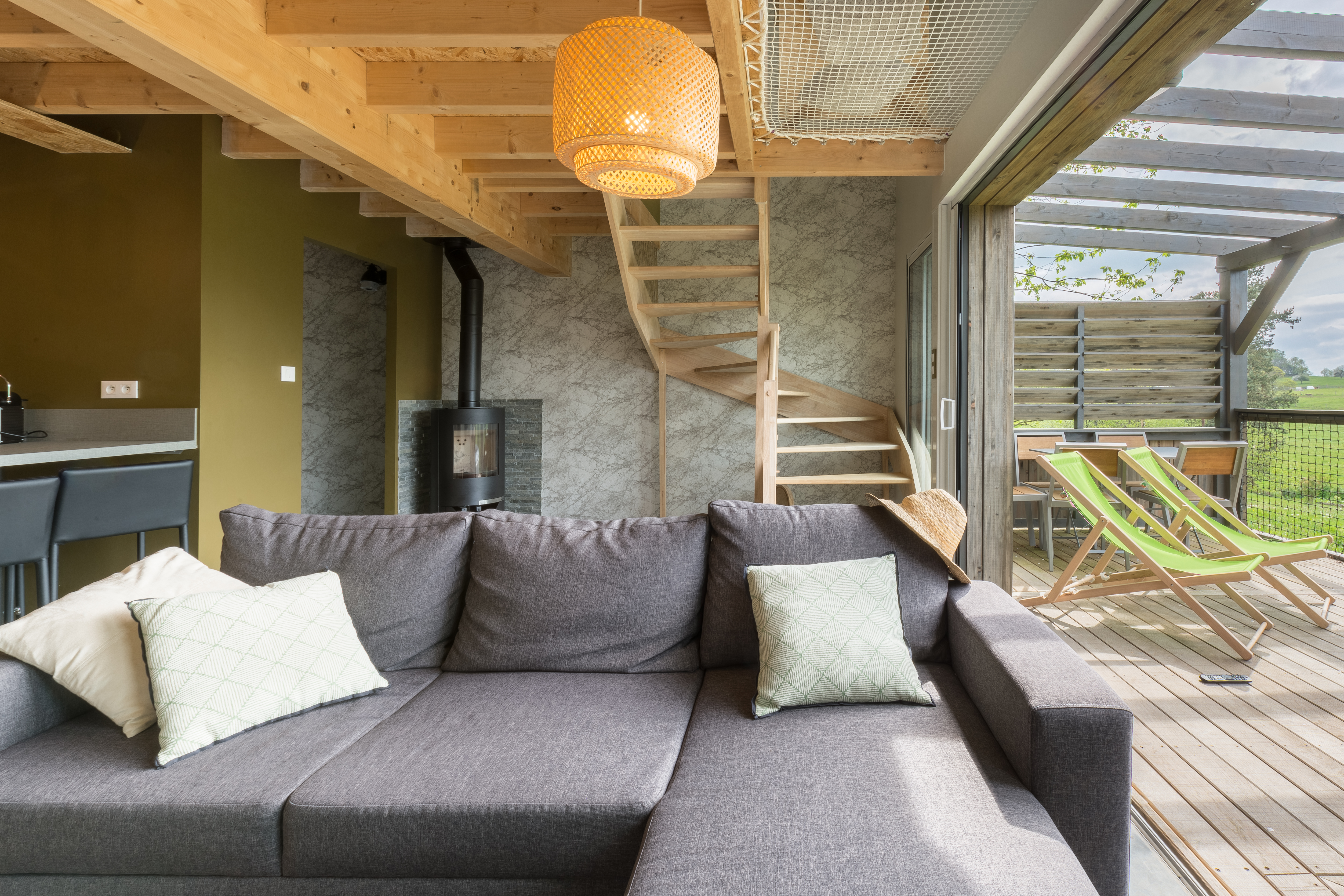 Lodge Spa Armand : une cabane immersive en Limousin à Palazinges — cuisine