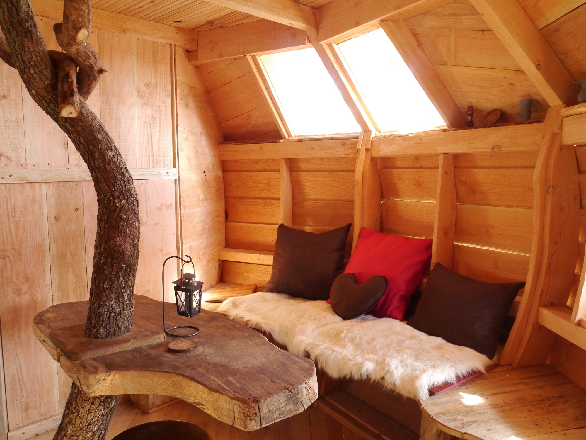 Arbràmâne : une cabane perchée au cœur de la Lorraine à Vittel — environnement naturel