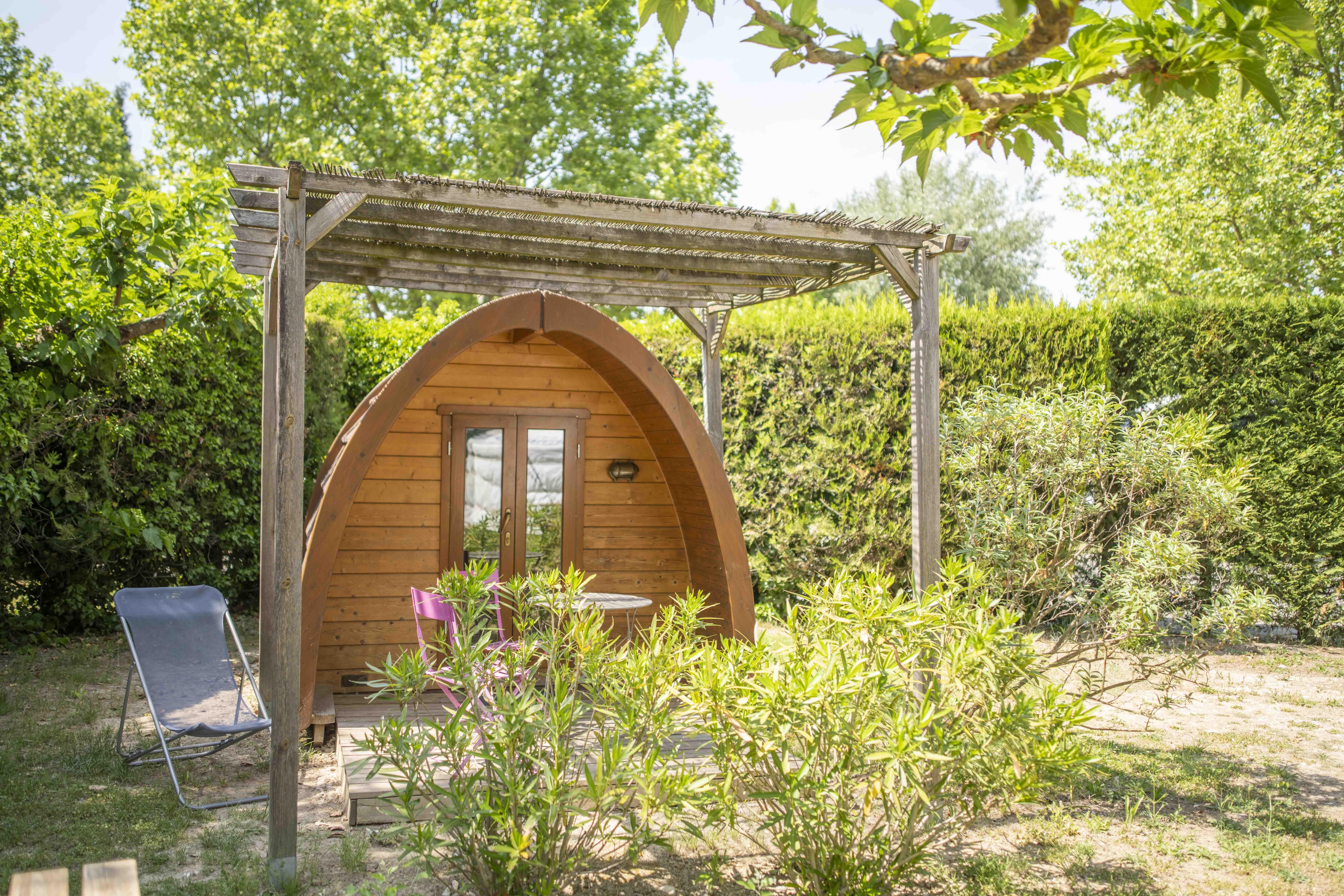 Un pod enchanteur au cœur de la Provence à L'isle-Sur-La-Sorgue — vue intérieure