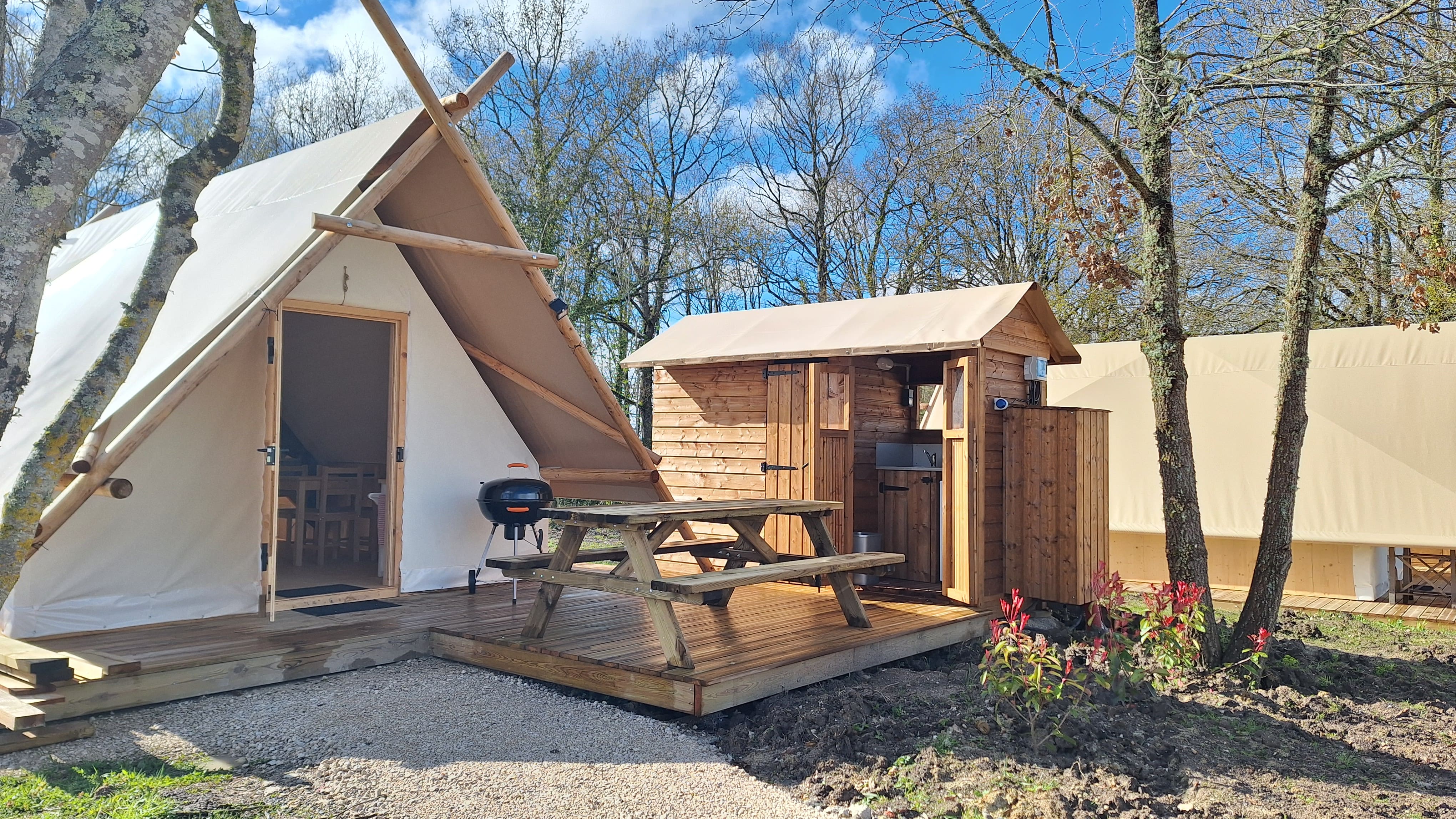 Pâquerette — Tente lodge avec spa à Loir-et-Cher
