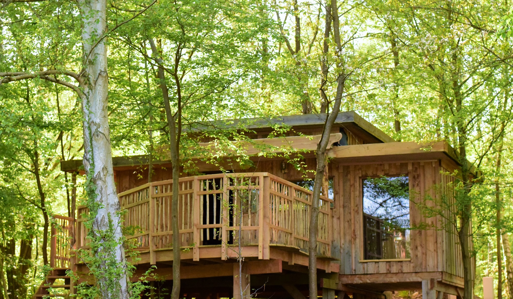 Photo 2/9 — Cabane « Cabane au fil de l'eau : une expérience unique en Picardie » à St-Léger-Aux-Bois Oise