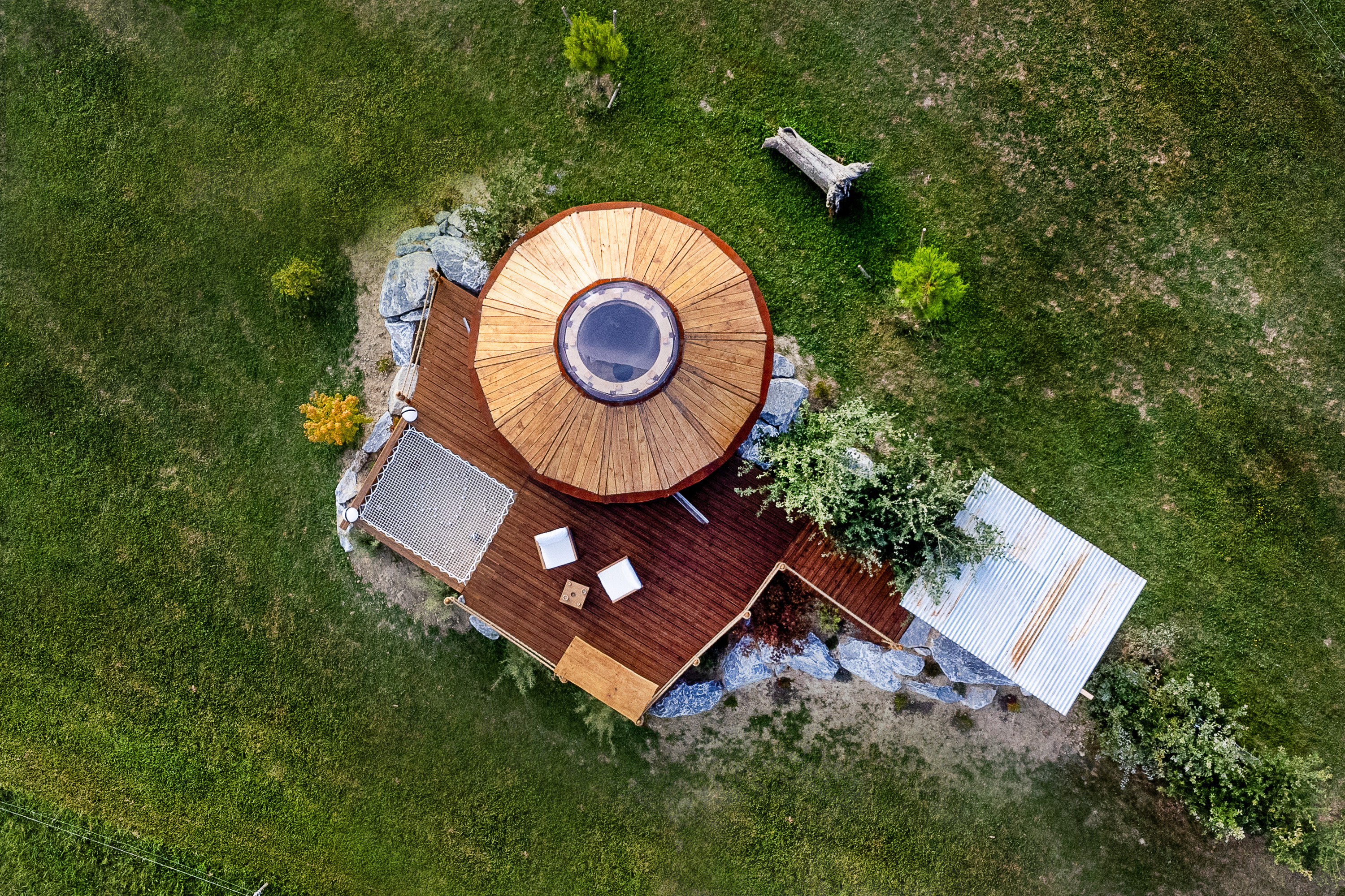 La Belle Ronde : une cabane avec vue imprenable à Senac — salle de bain
