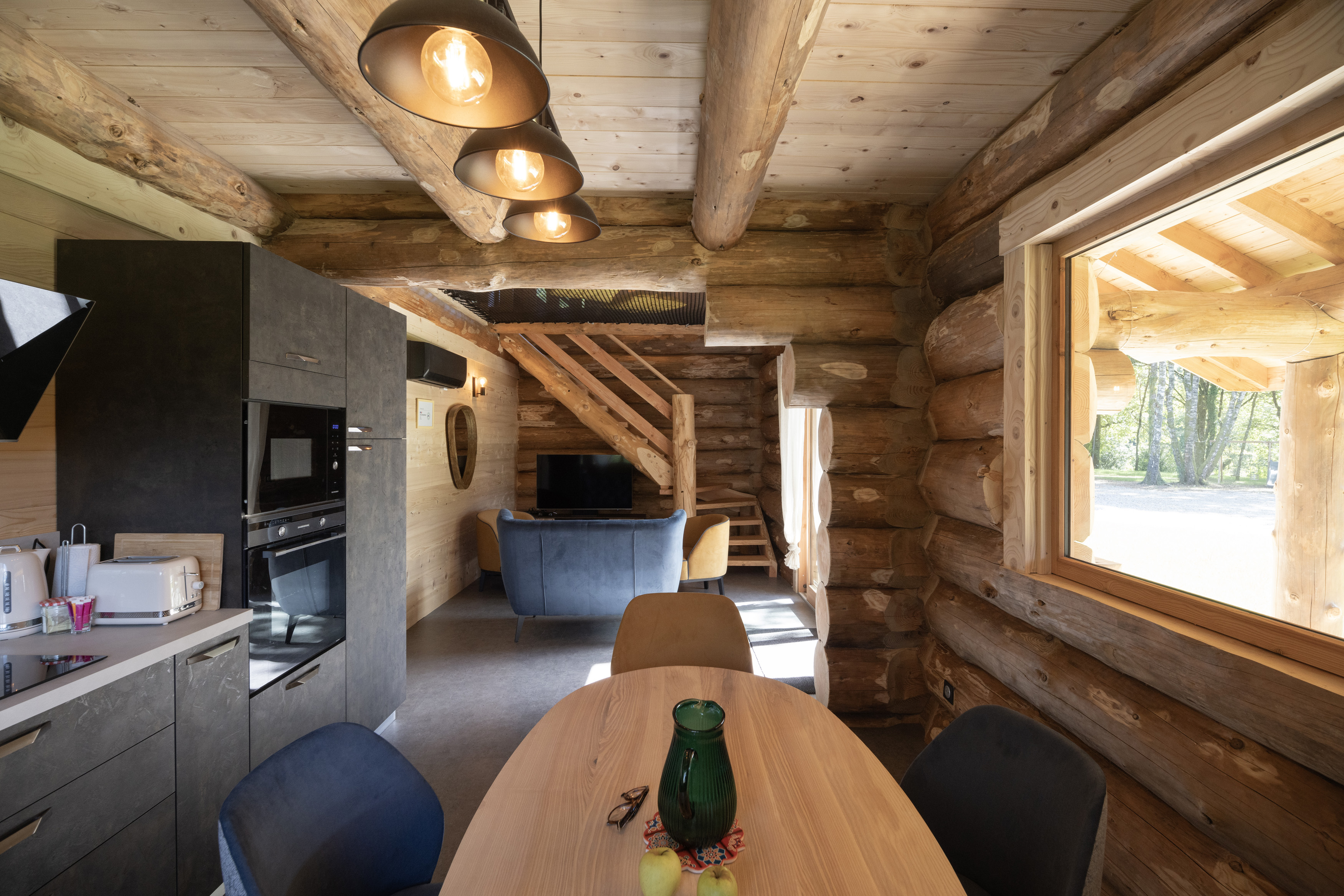 Gîte Le Chammet : un chalet enchanteur en Limousin à Faux-La-Montagne — détail architectural