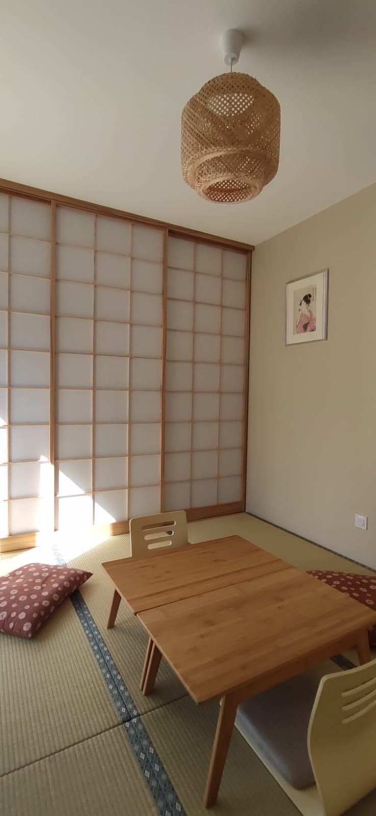 Chambre Hachiko — Immersion japonaise à la Maison Shizen en Dordogne à Alles-sur-Dordogne — espace de vie