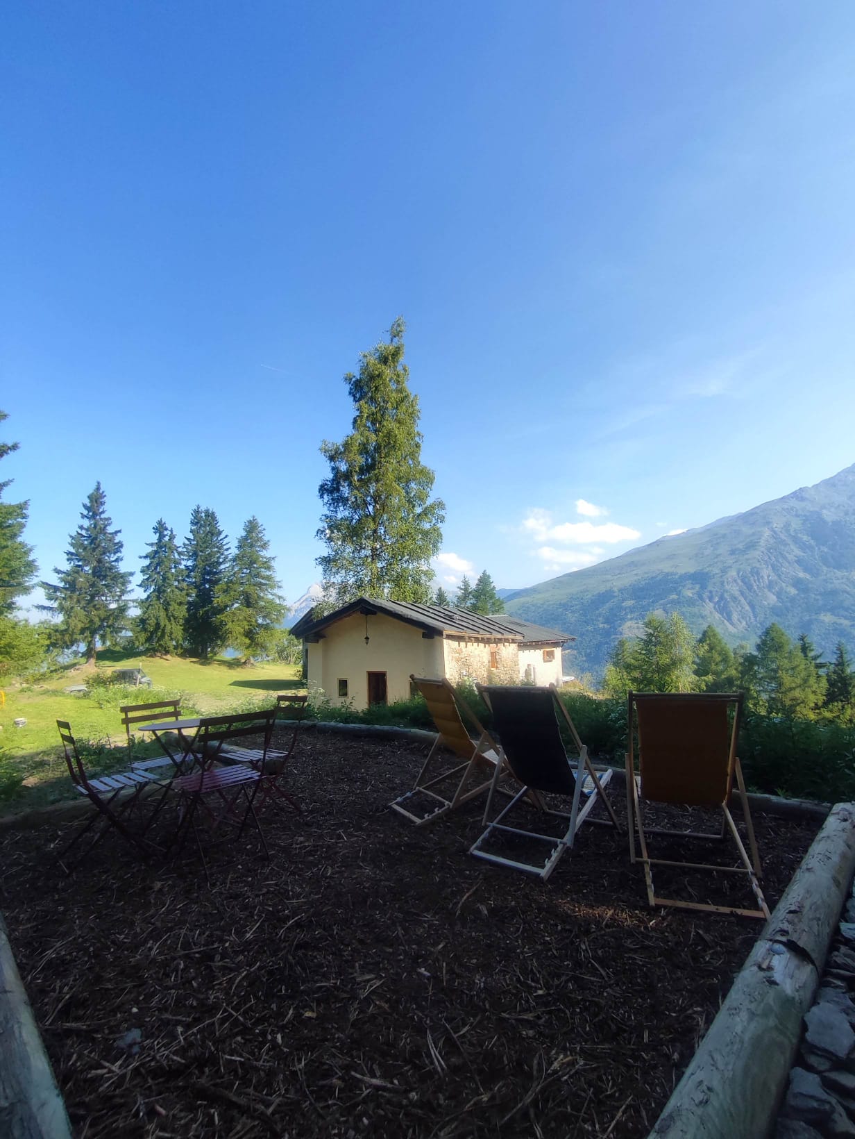 Le Cocon d'Iris : une maisonnette chaleureuse en Rhône-Alpes à Valmeinier — espace de vie