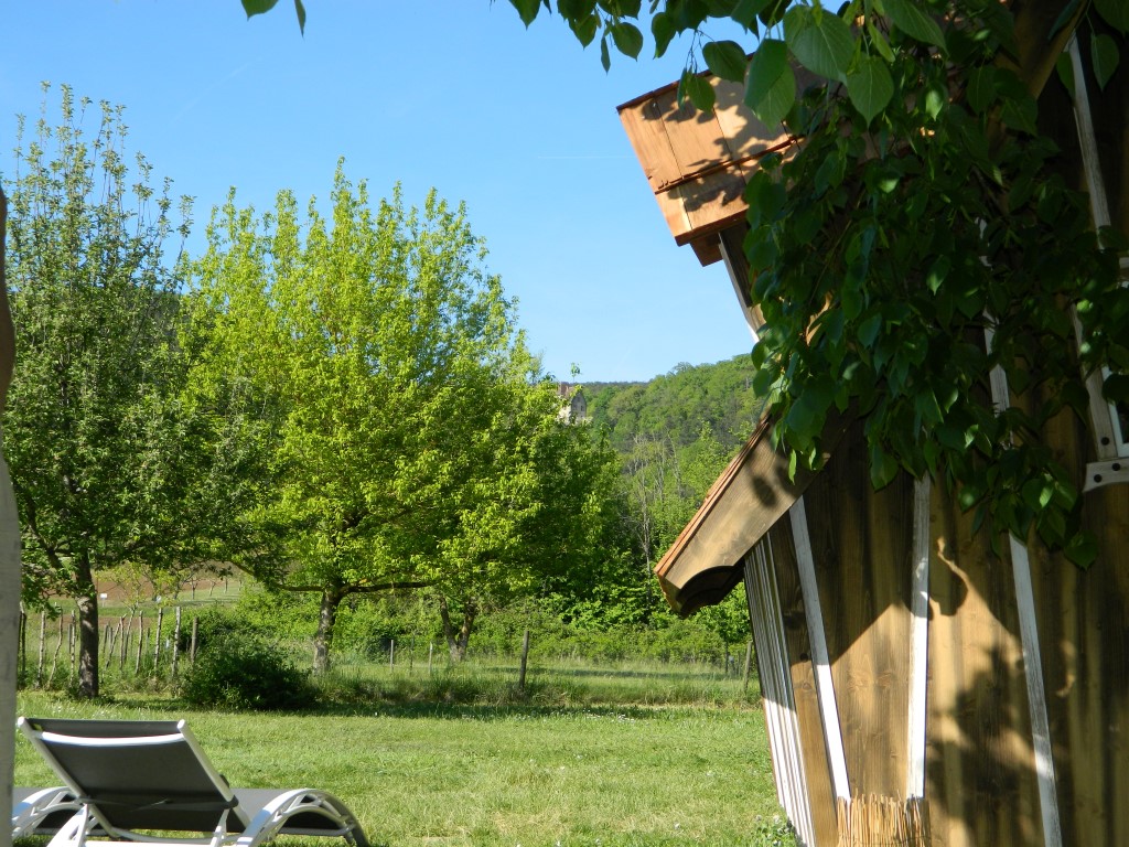 Cabane de sorcière : une échappée enchantée en Dordogne à Saint Vincent De Cosse — détail architectural