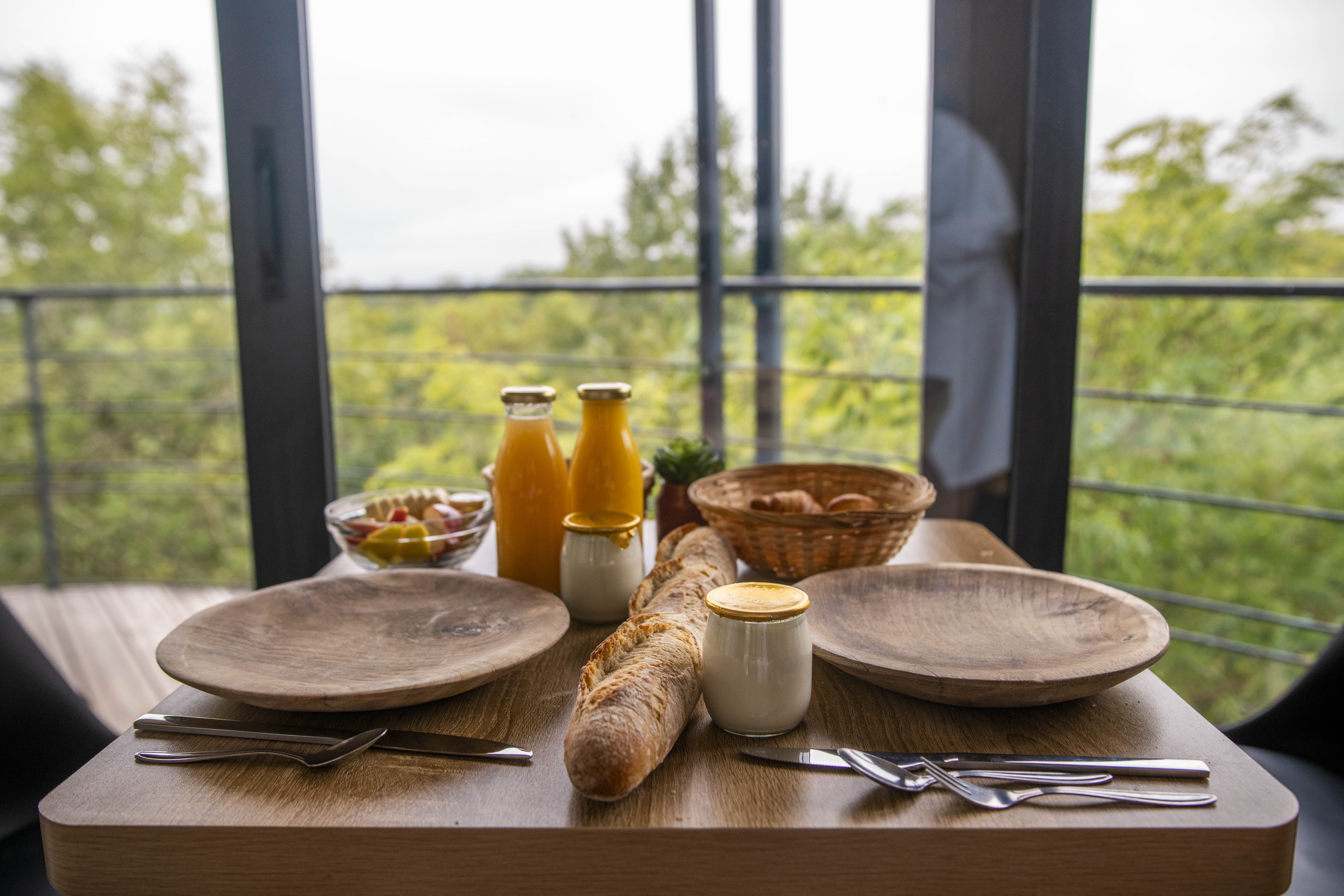 Lodge SPA Prestige : une cabane sur pilotis au cœur des Alpes à Gillonnay — salle de bain