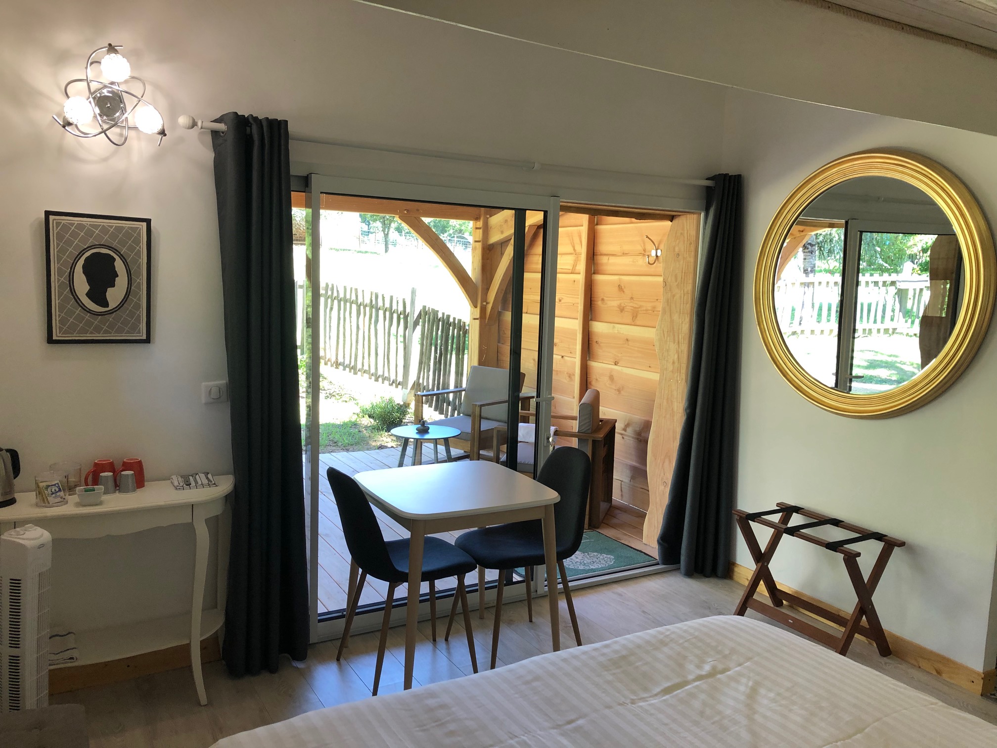 Cabane Jardin & Spa : une évasion en Aquitaine à Monsac — vue depuis la terrasse