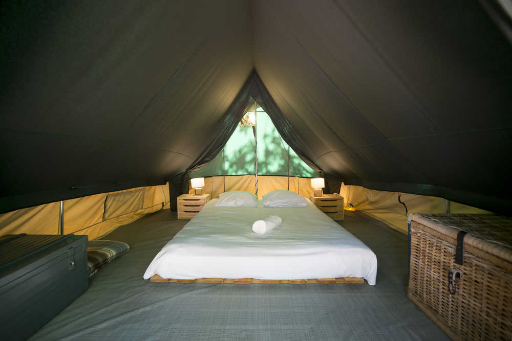 Tente Bonaventure : une expérience immersive en pleine nature à Dieulefit — chambre