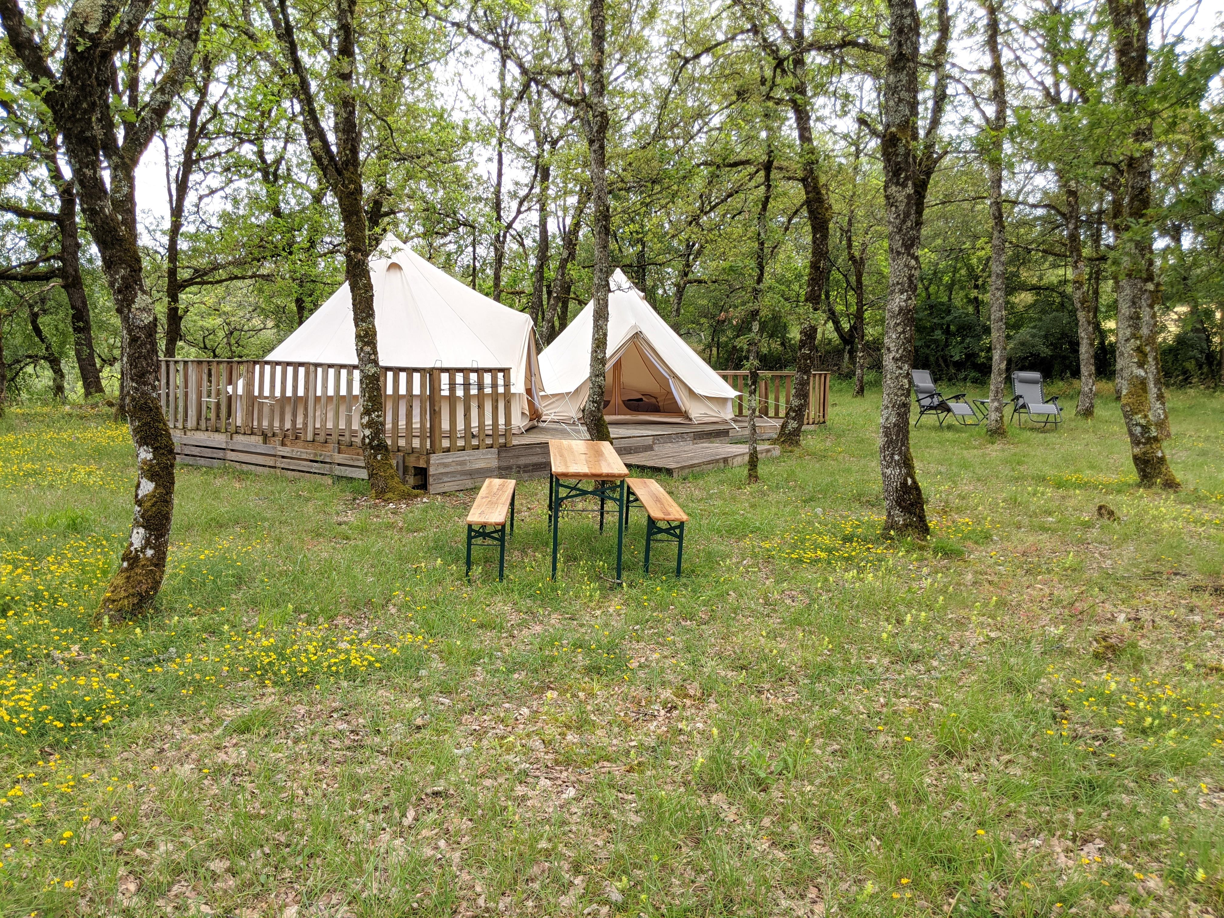 Espace ERICA — Tente avec spa à Lot à Saint-Cirgues — chambre