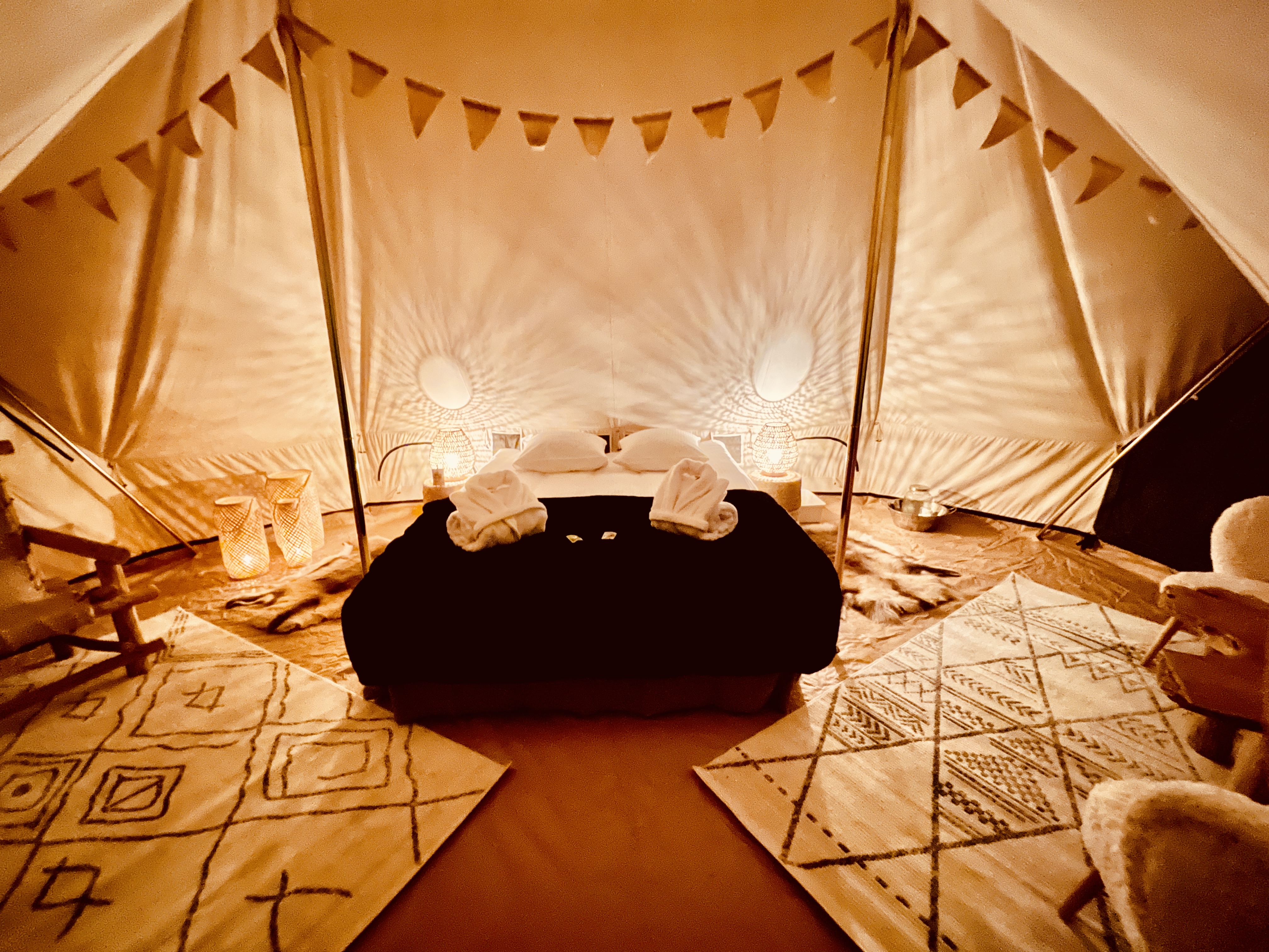 Tente Inuit & SPA — Nuit cocooning avec spa à Côte-d'Or à Dijon — détail architectural