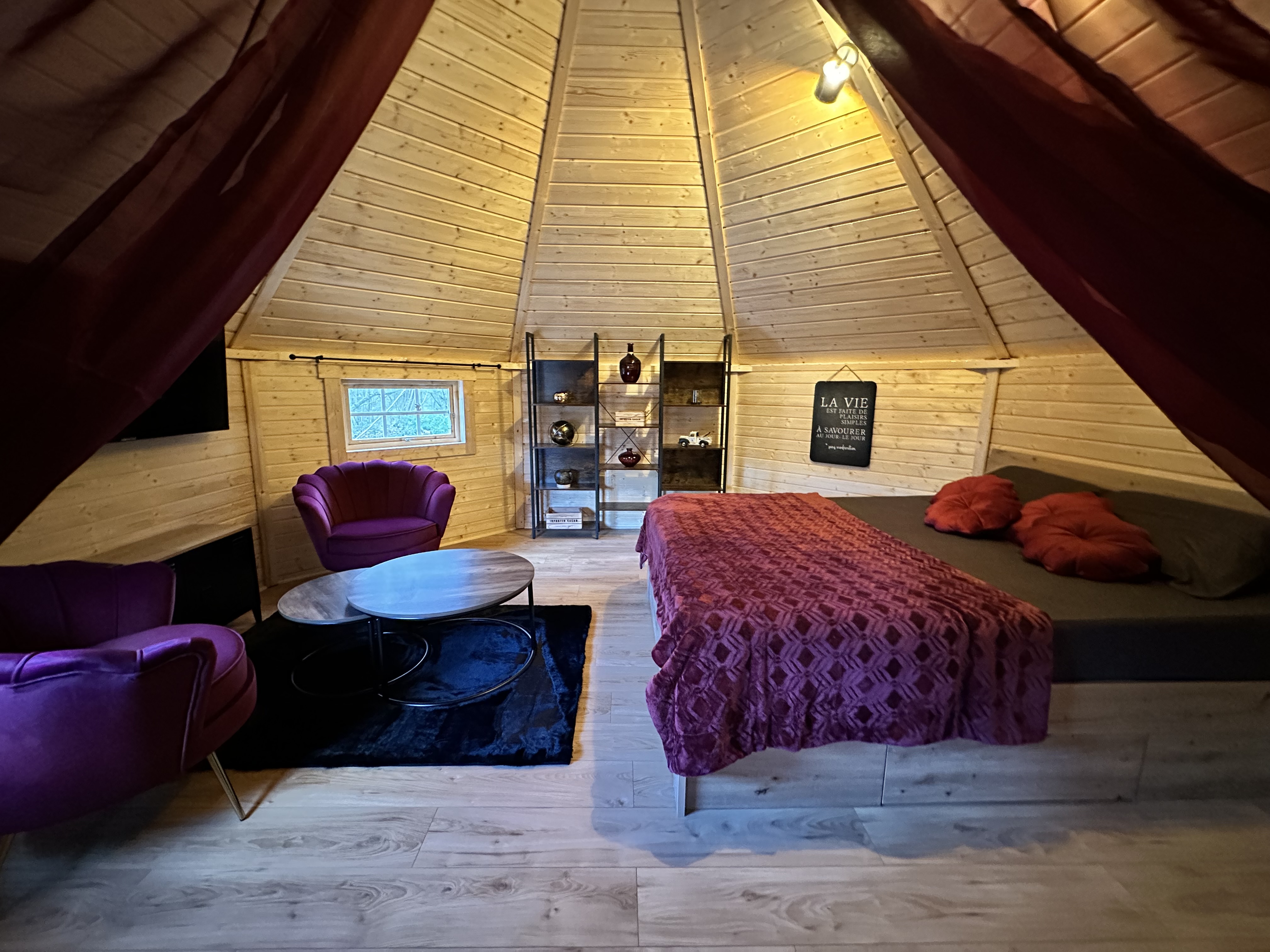 Kota Sauna & Spa : une évasion sensorielle en Alsace à Mollkirch — vue intérieure