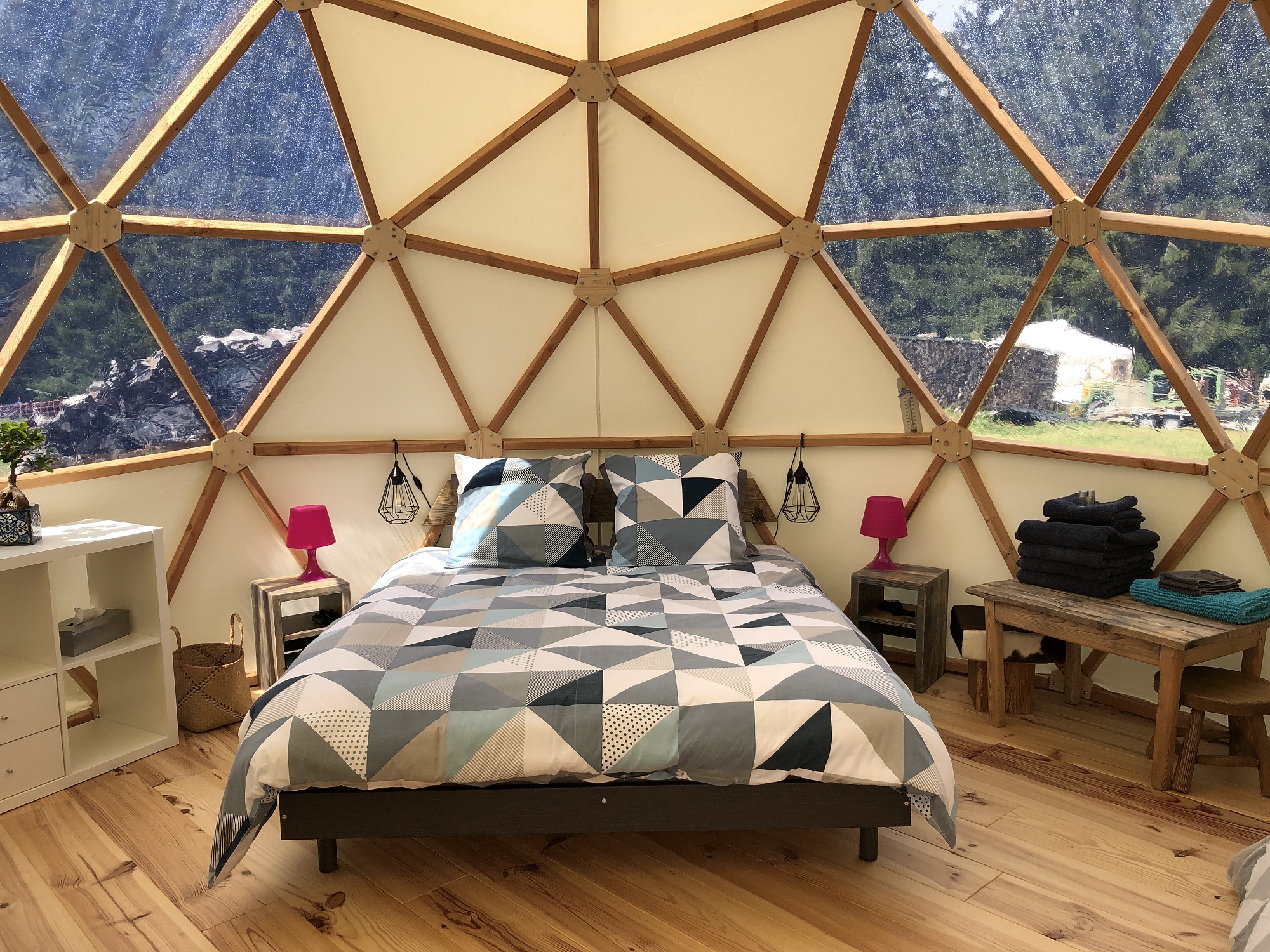 Chéry Dôme & Spa — Dôme avec spa à Haute-Savoie à Les Gets — vue intérieure